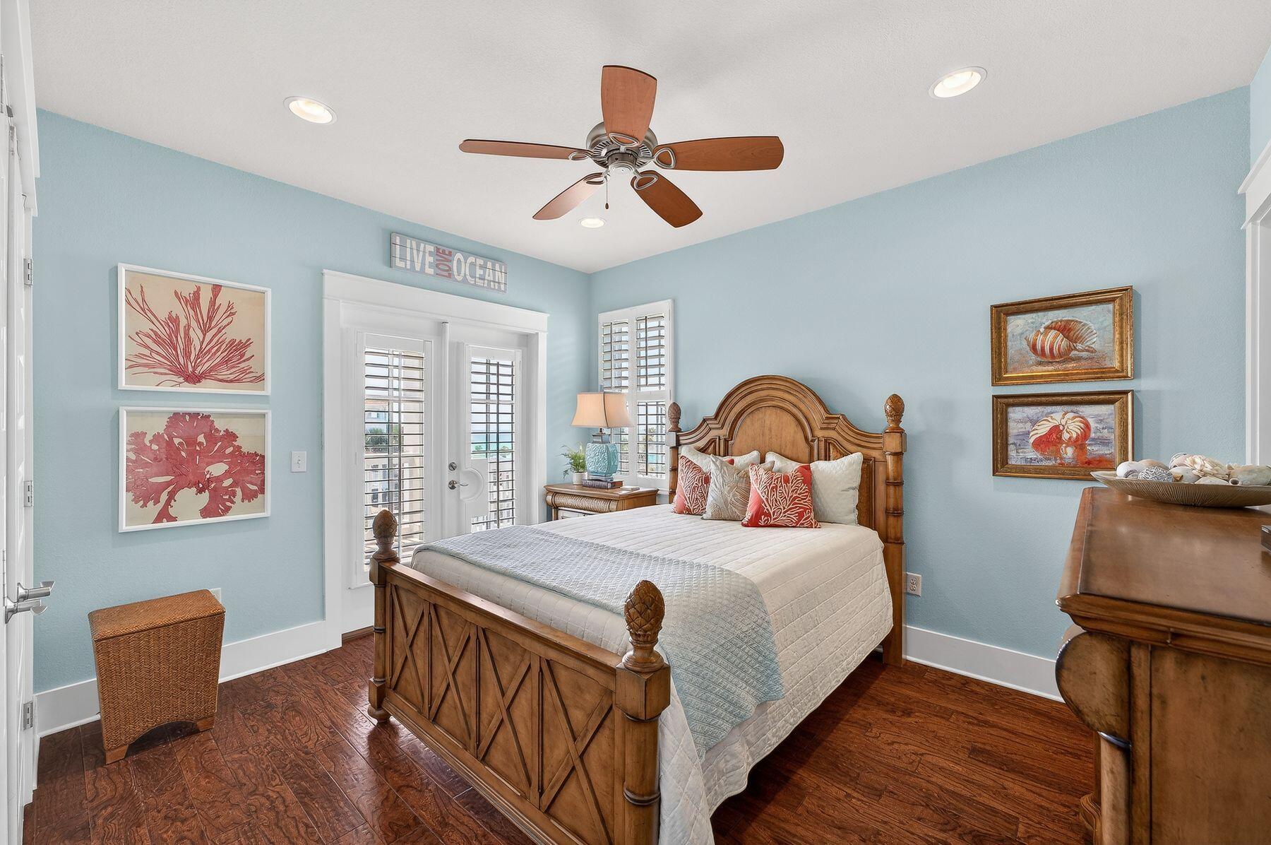 Crystal Shores - Residential