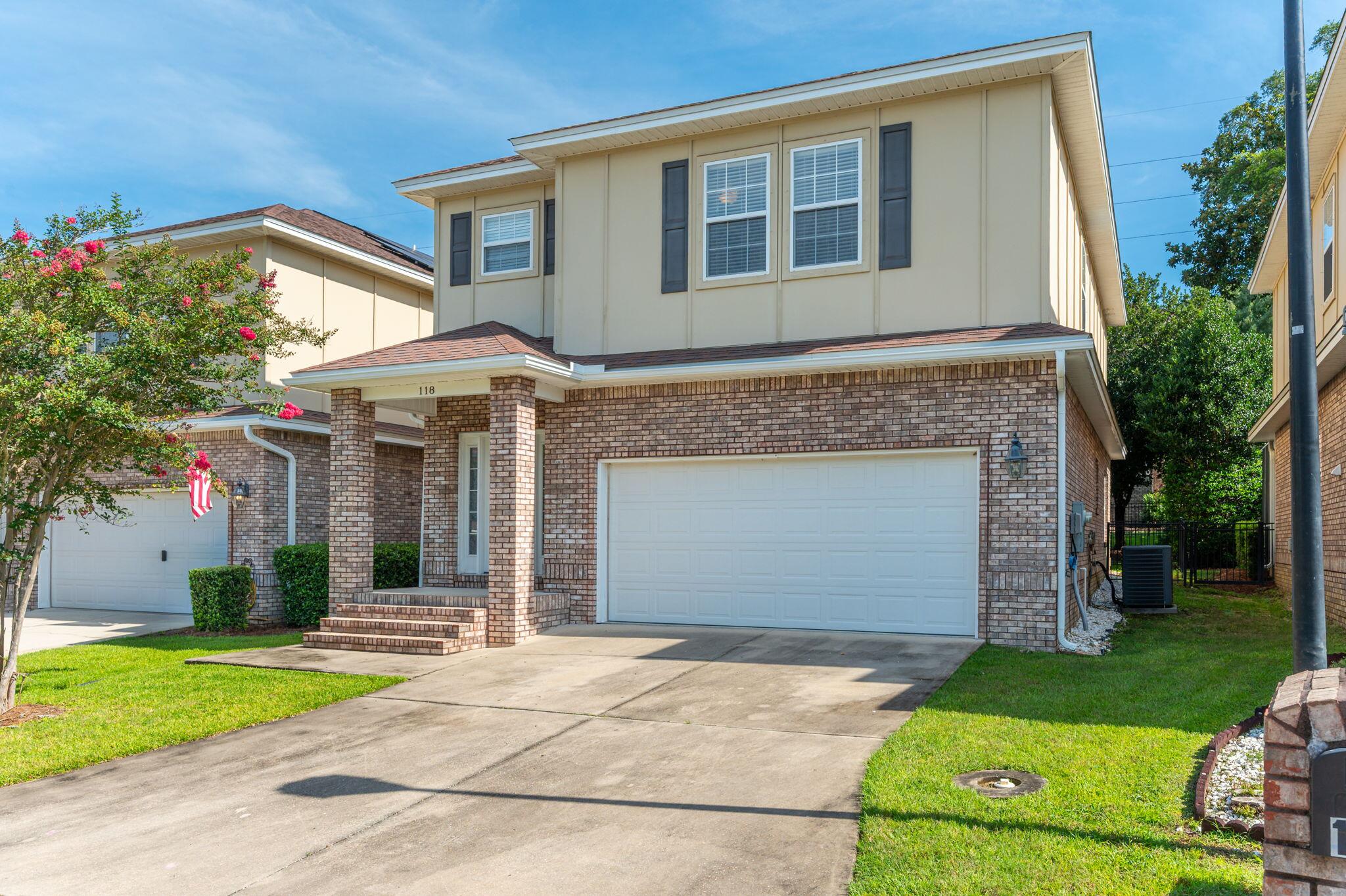 TRADITIONS AT WALTON OAKS - Residential