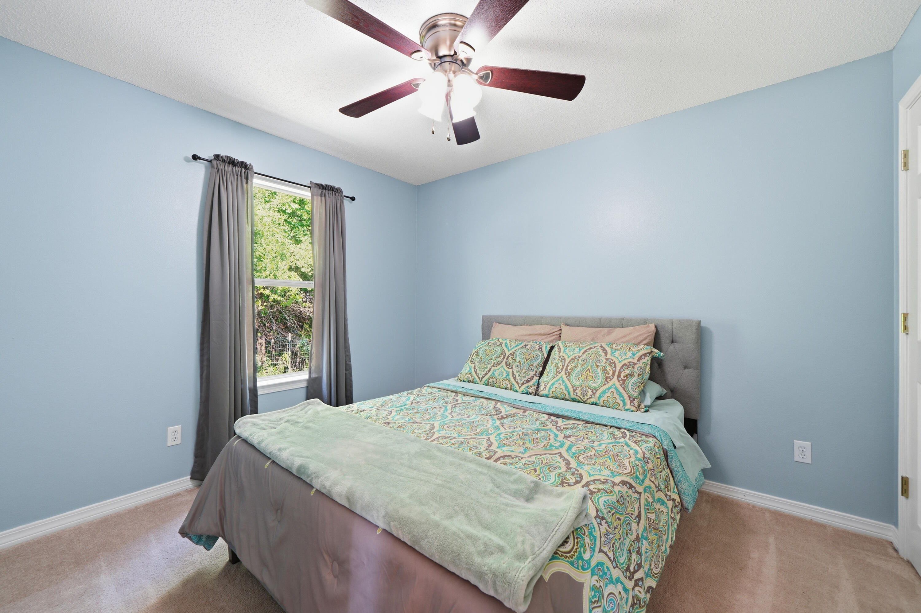 NORTHVIEW ESTATES 7TH ADDN - Residential