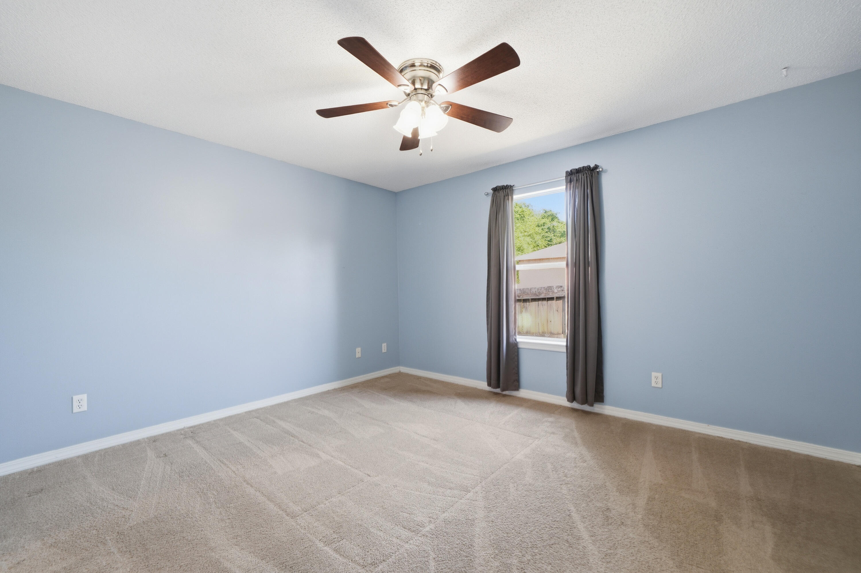 NORTHVIEW ESTATES 7TH ADDN - Residential