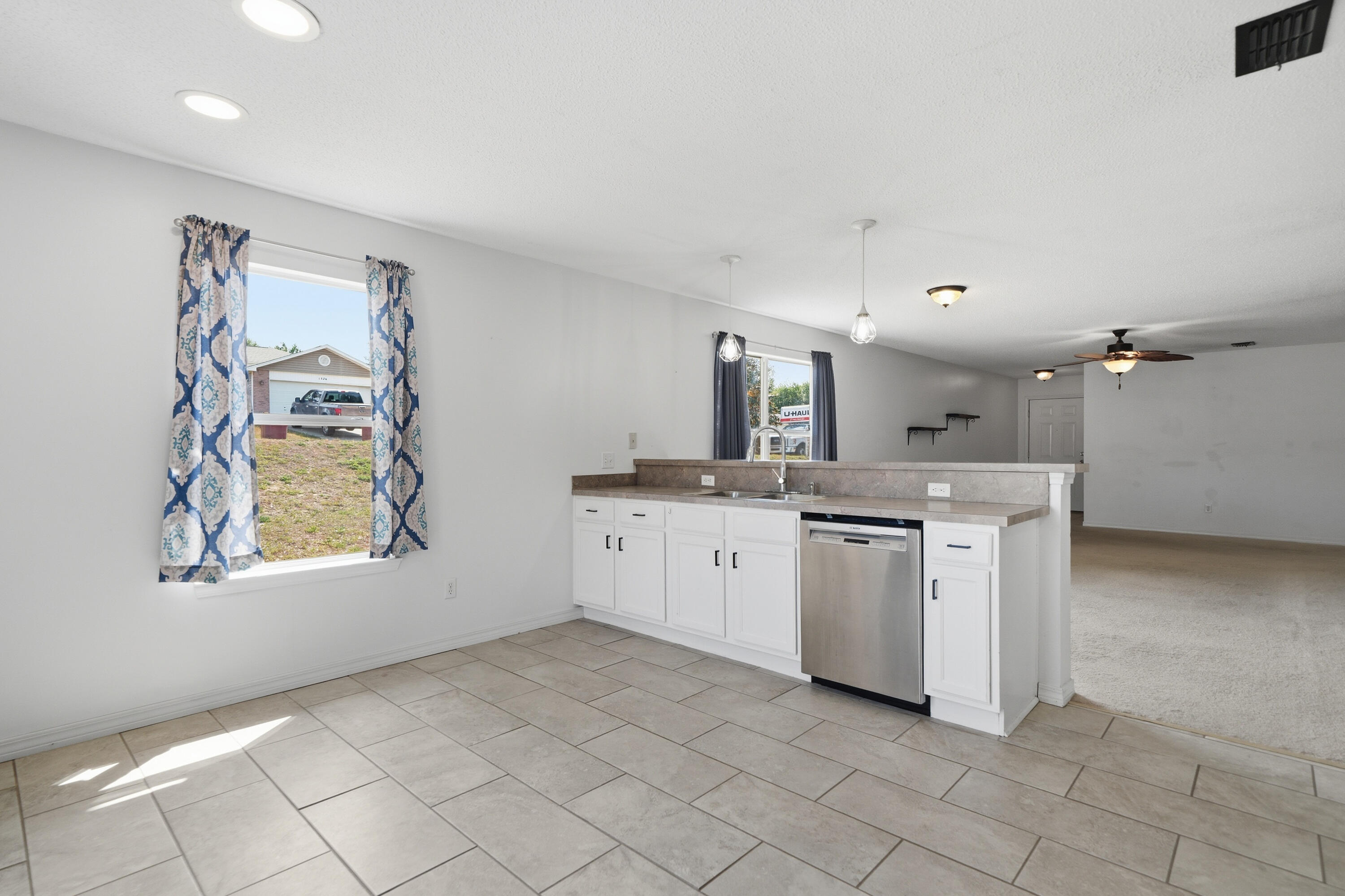 NORTHVIEW ESTATES 7TH ADDN - Residential