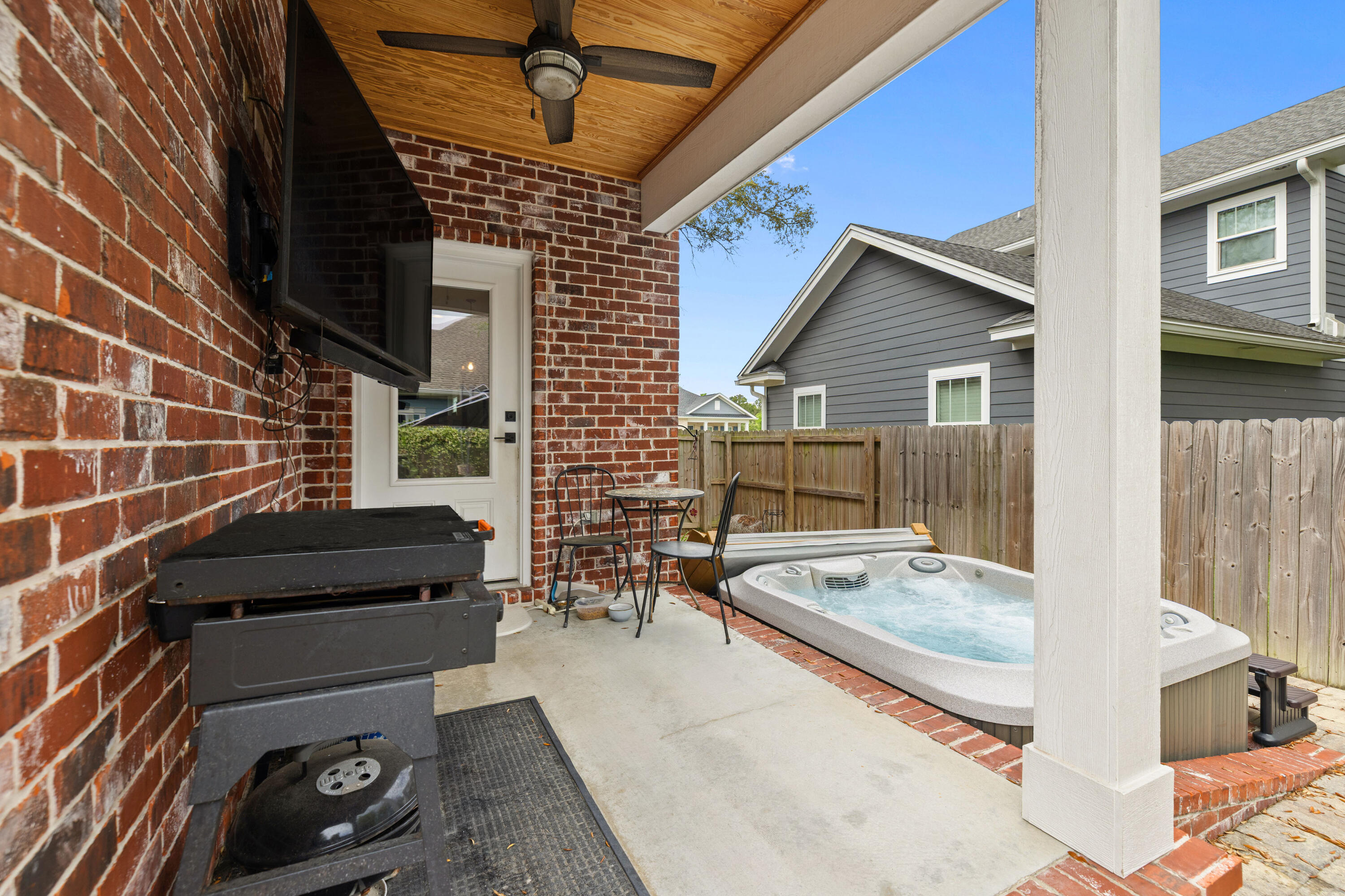 Deer Moss Creek - Residential
