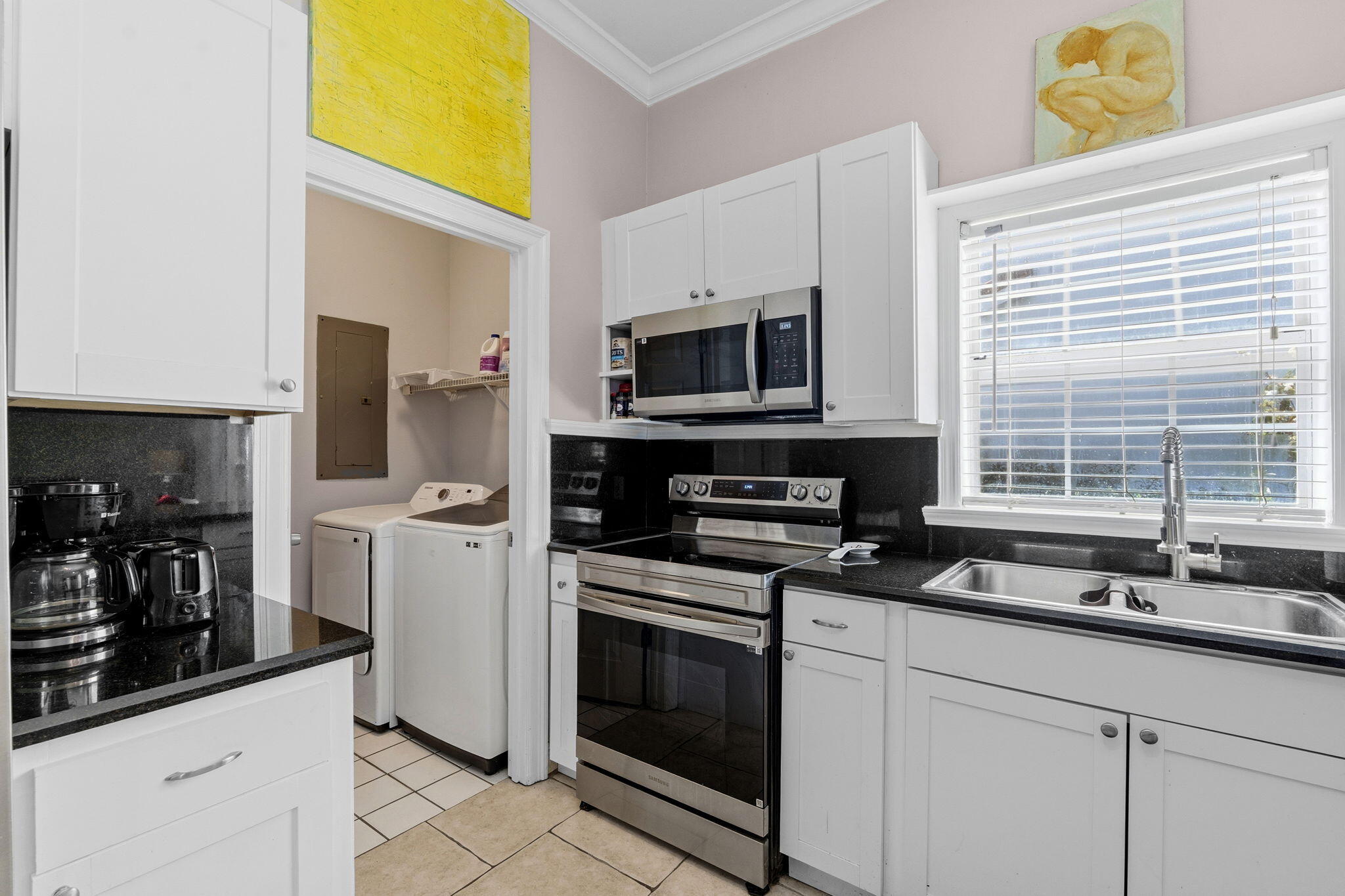 VANTAGE POINTE - Residential