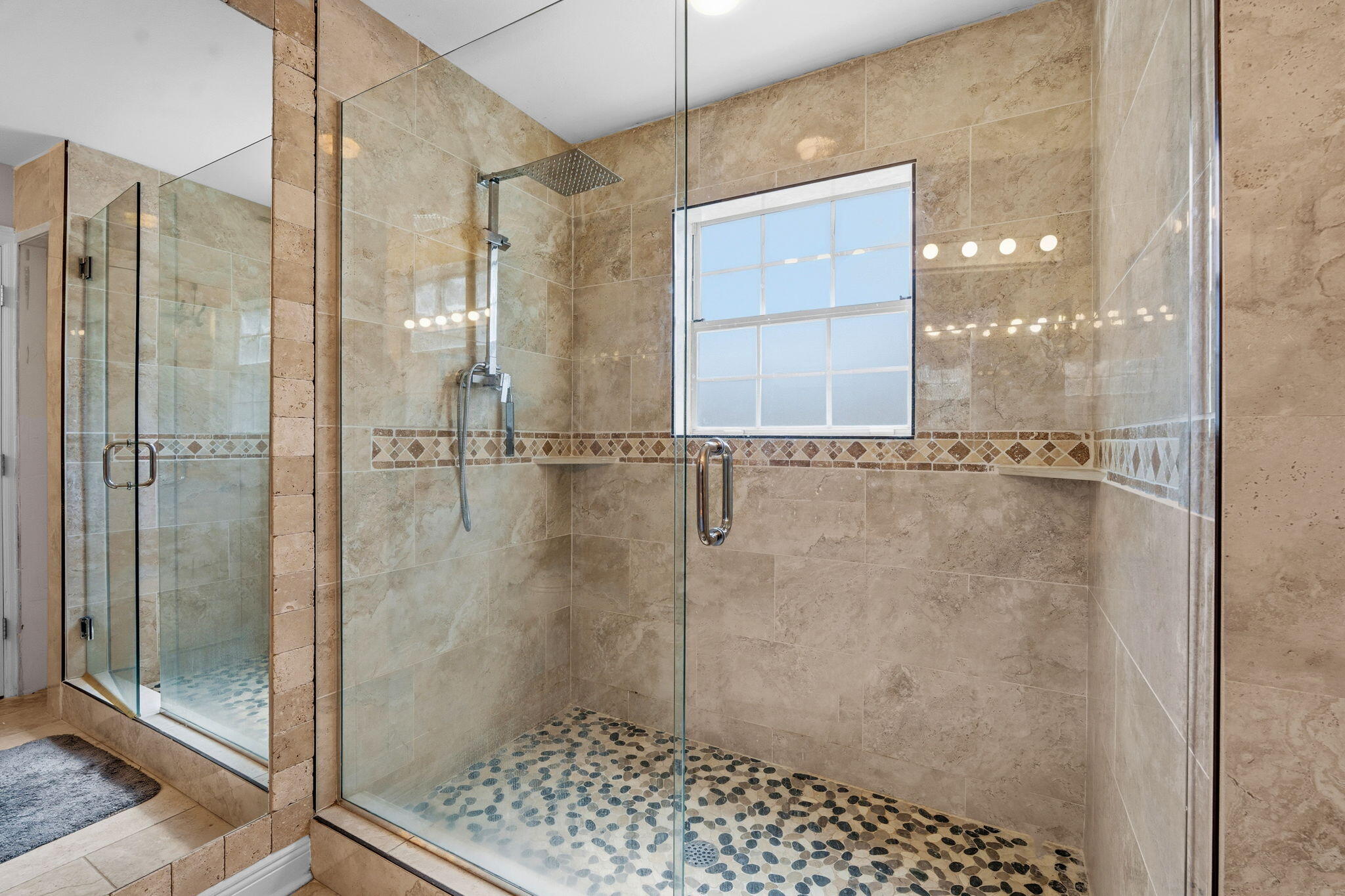 VANTAGE POINTE - Residential