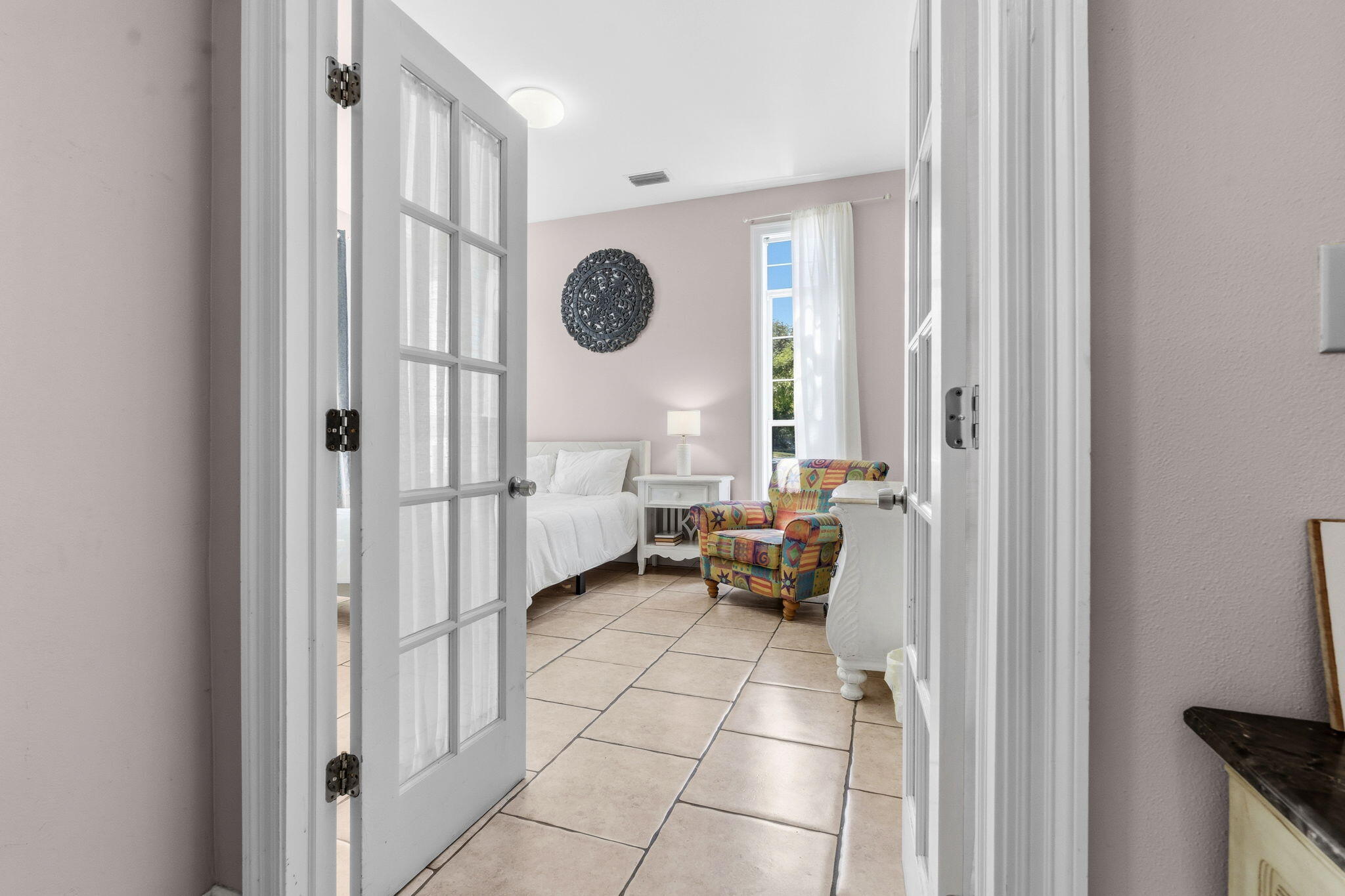 VANTAGE POINTE - Residential