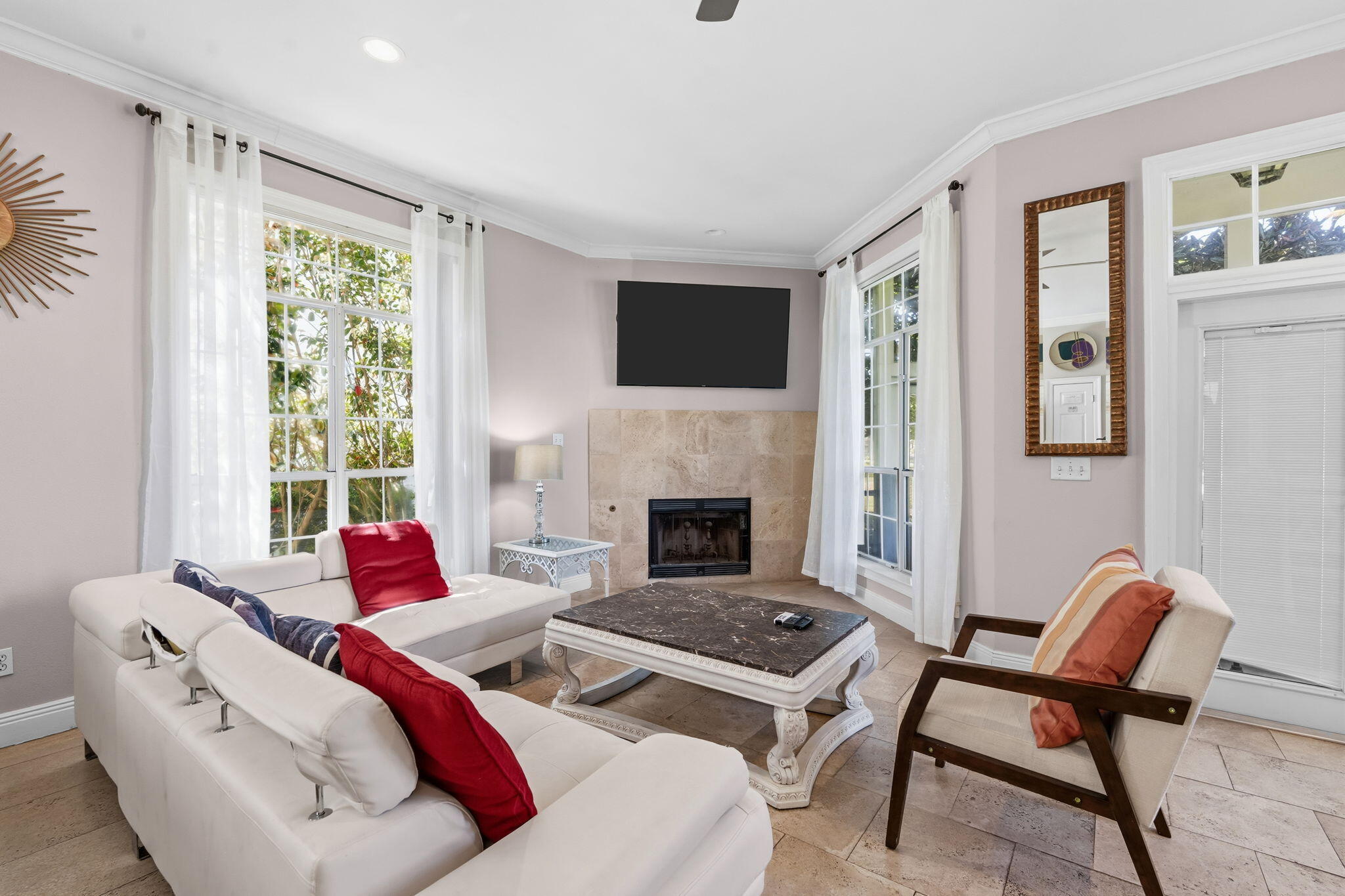 VANTAGE POINTE - Residential