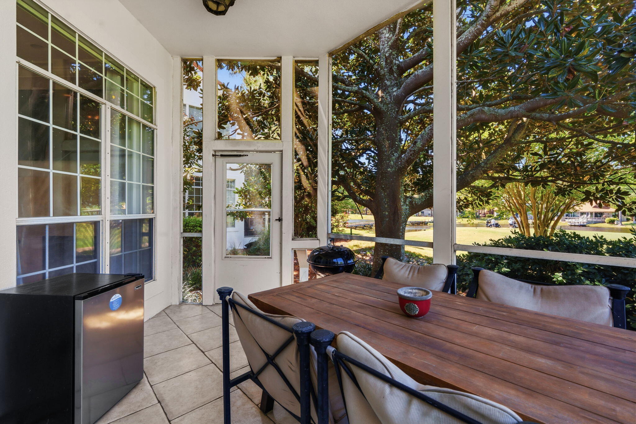 VANTAGE POINTE - Residential