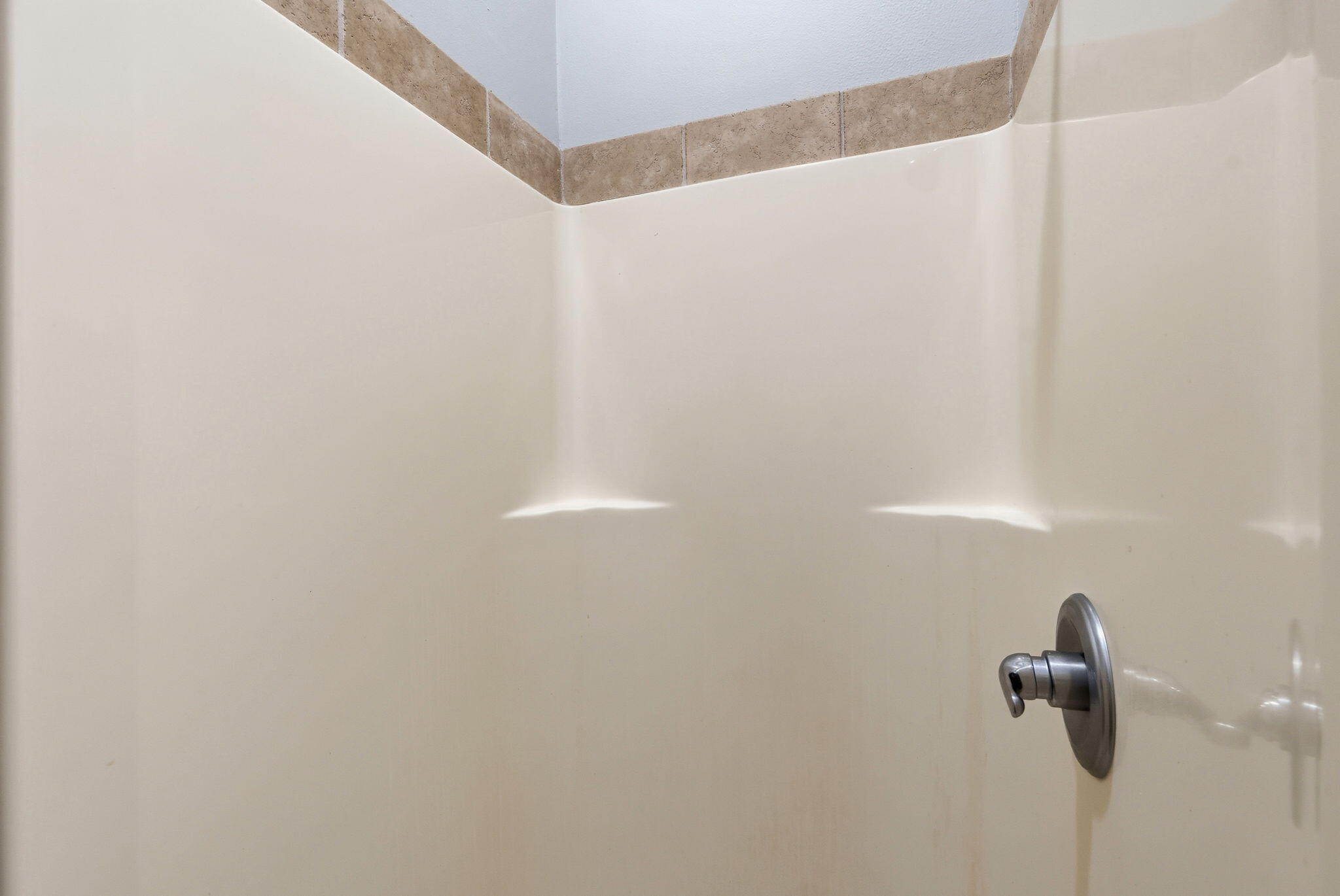 VANTAGE POINTE - Residential