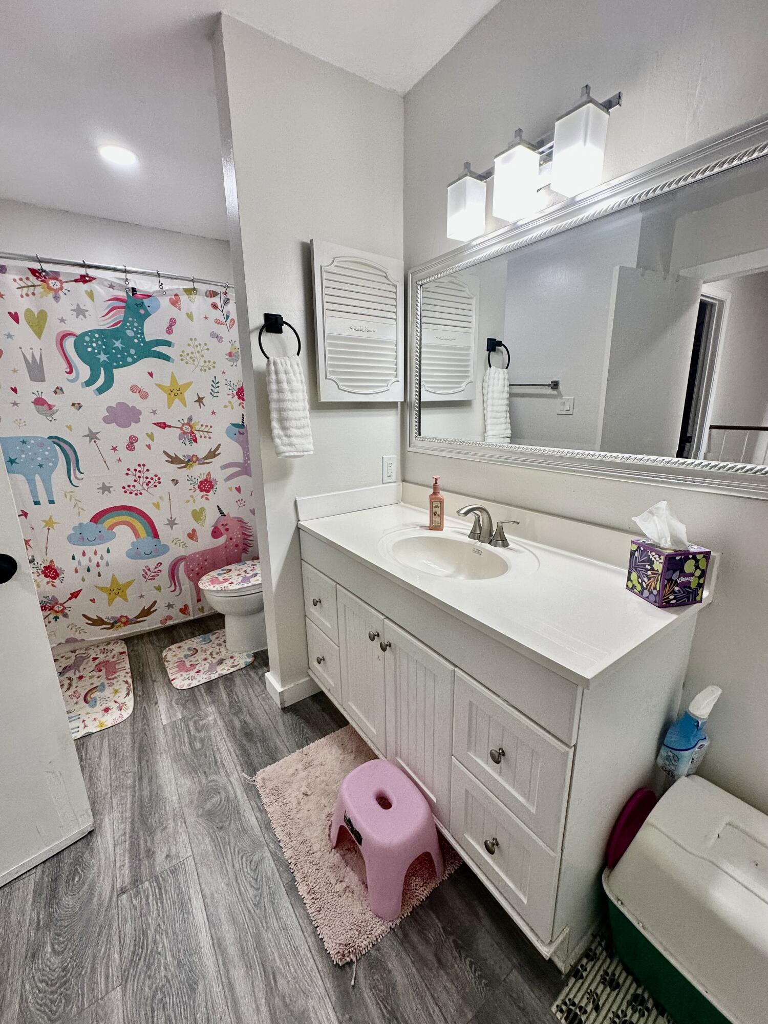 NEW WALTON VILLAGE - Residential