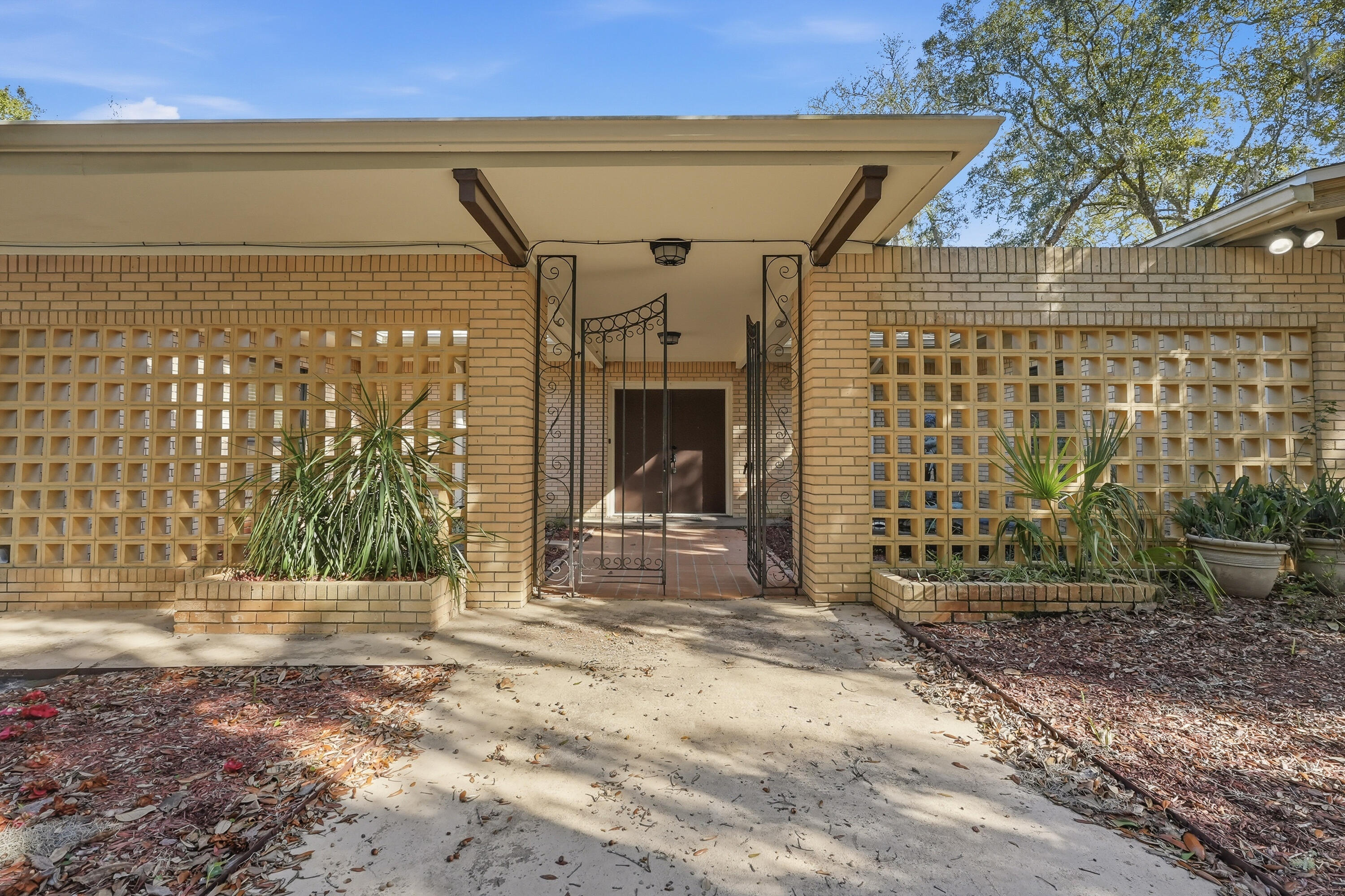 NONESUCH WAY - Residential