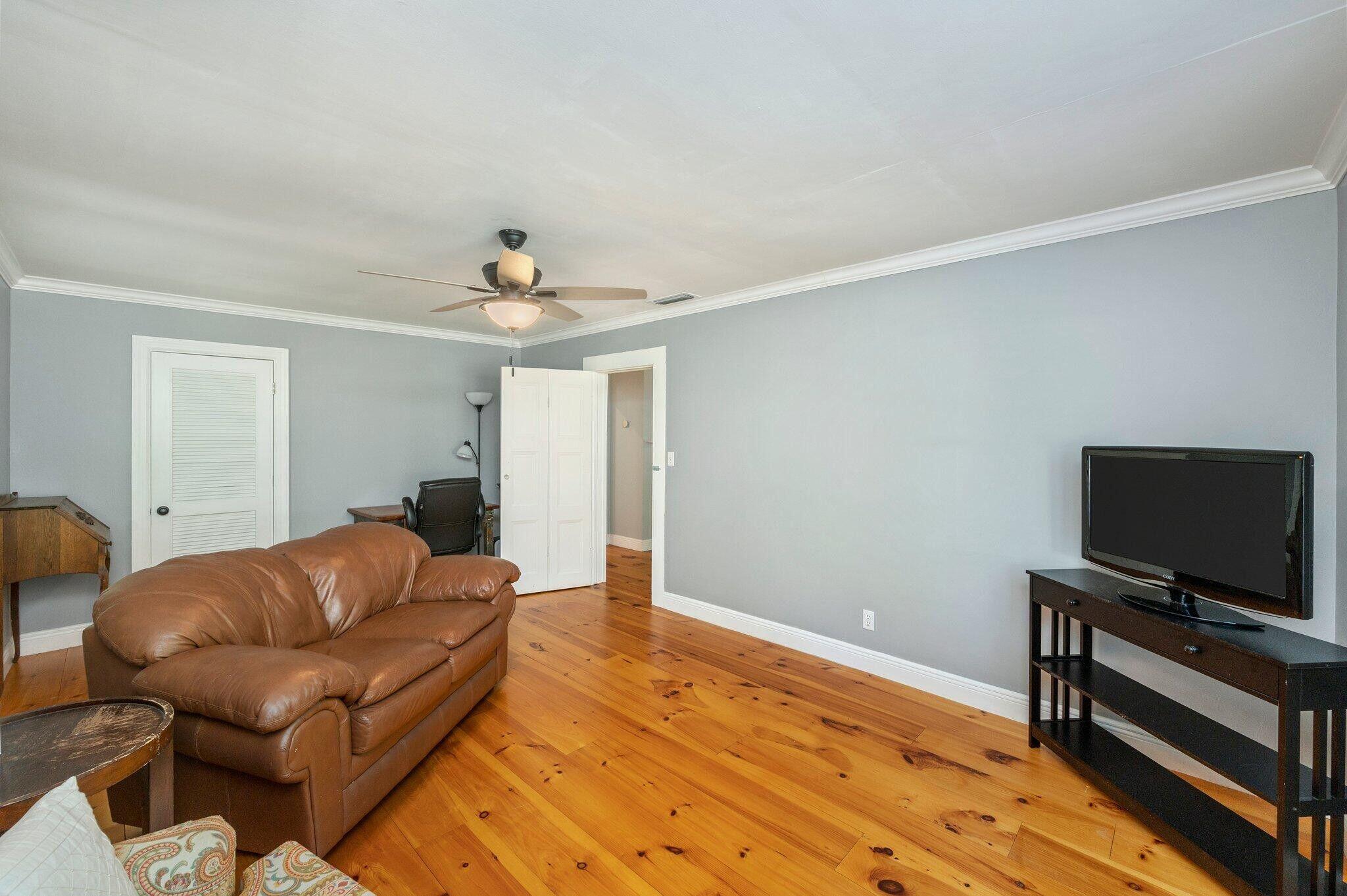 TOWN OF DEFUNIAK SPRINGS - Residential