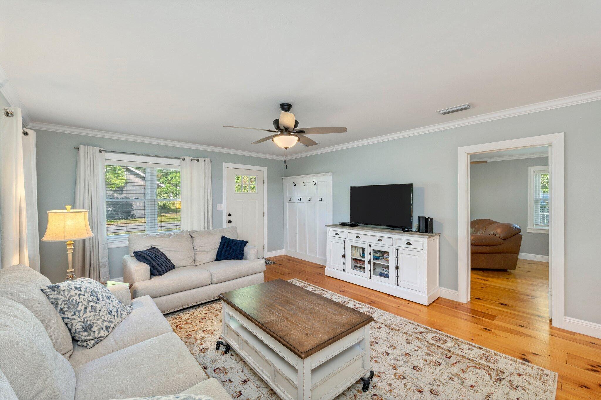 TOWN OF DEFUNIAK SPRINGS - Residential