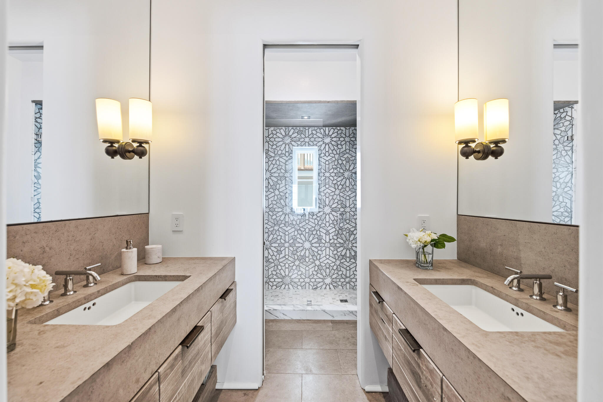 ALYS BEACH - Residential