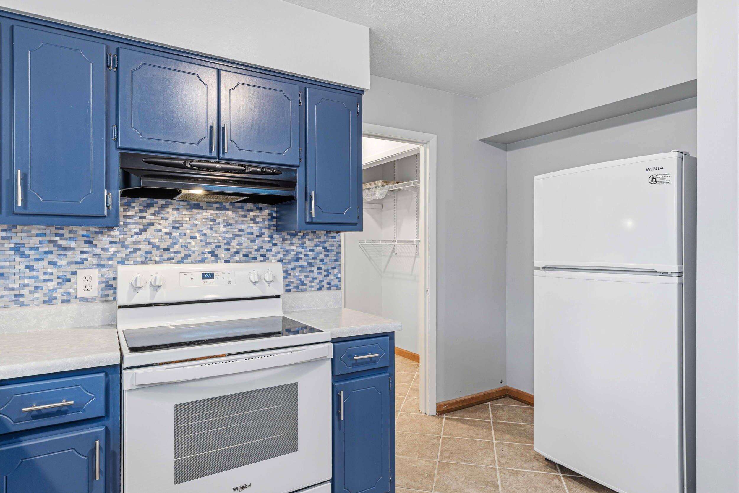 COUNTRYVIEW ESTATES - Residential