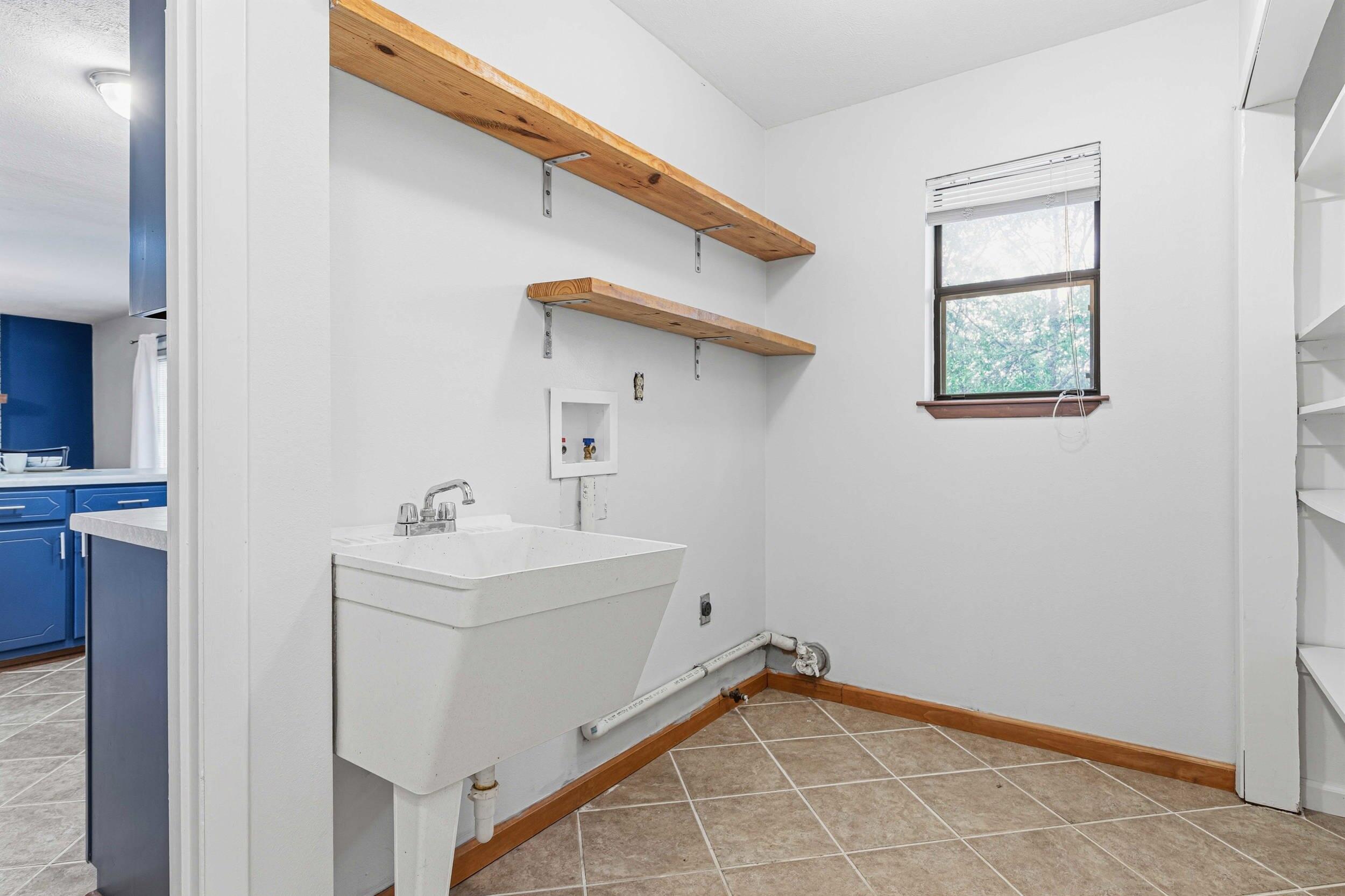 COUNTRYVIEW ESTATES - Residential