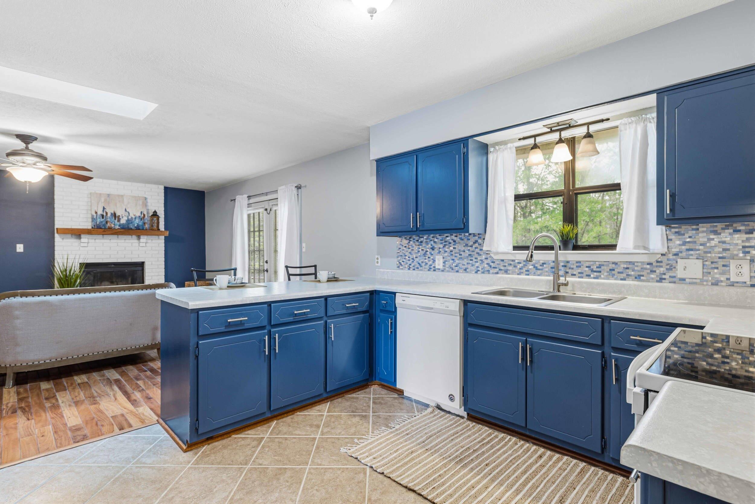 COUNTRYVIEW ESTATES - Residential