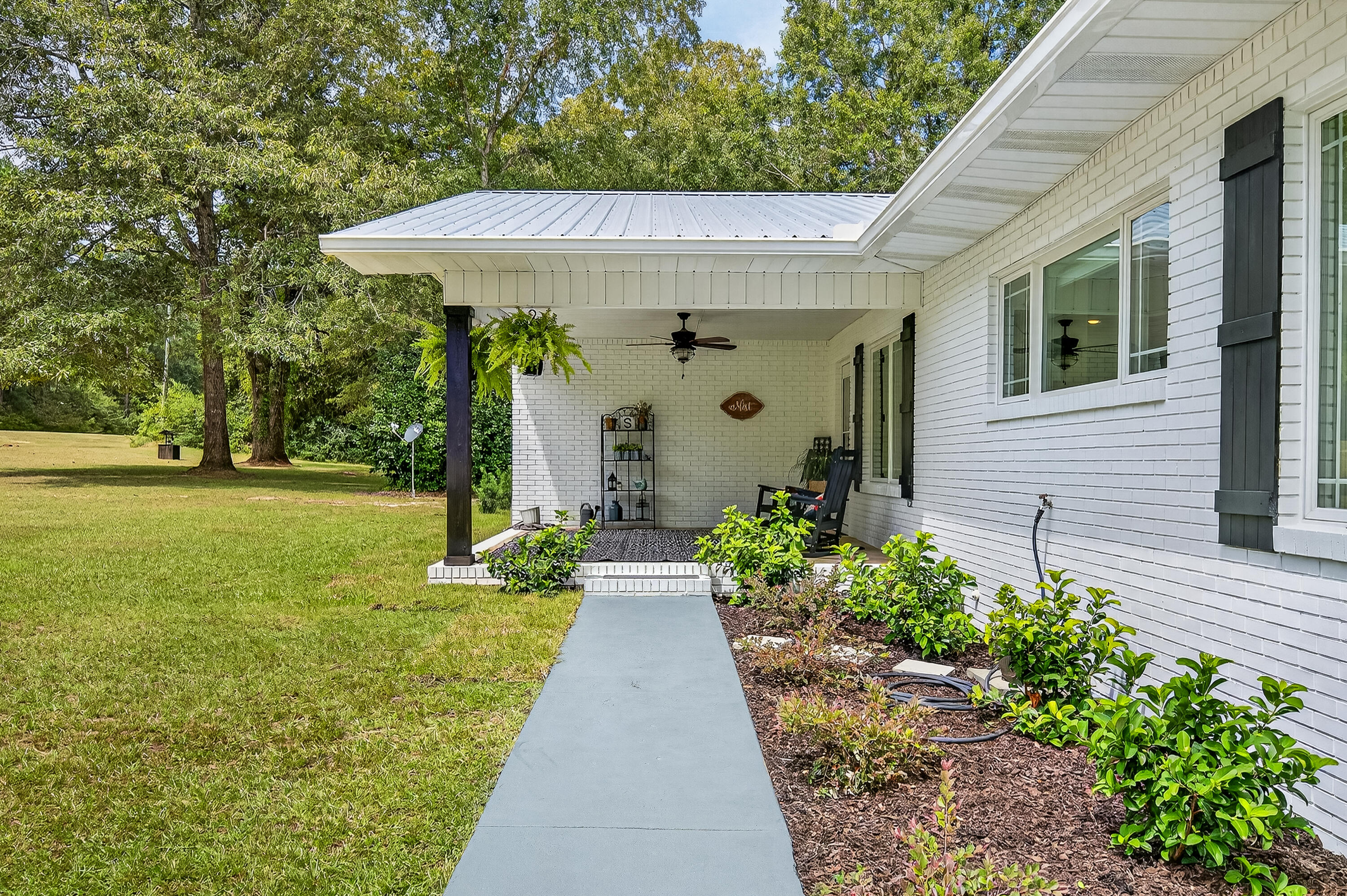 NO RECORDED SUBDIVISION - Residential