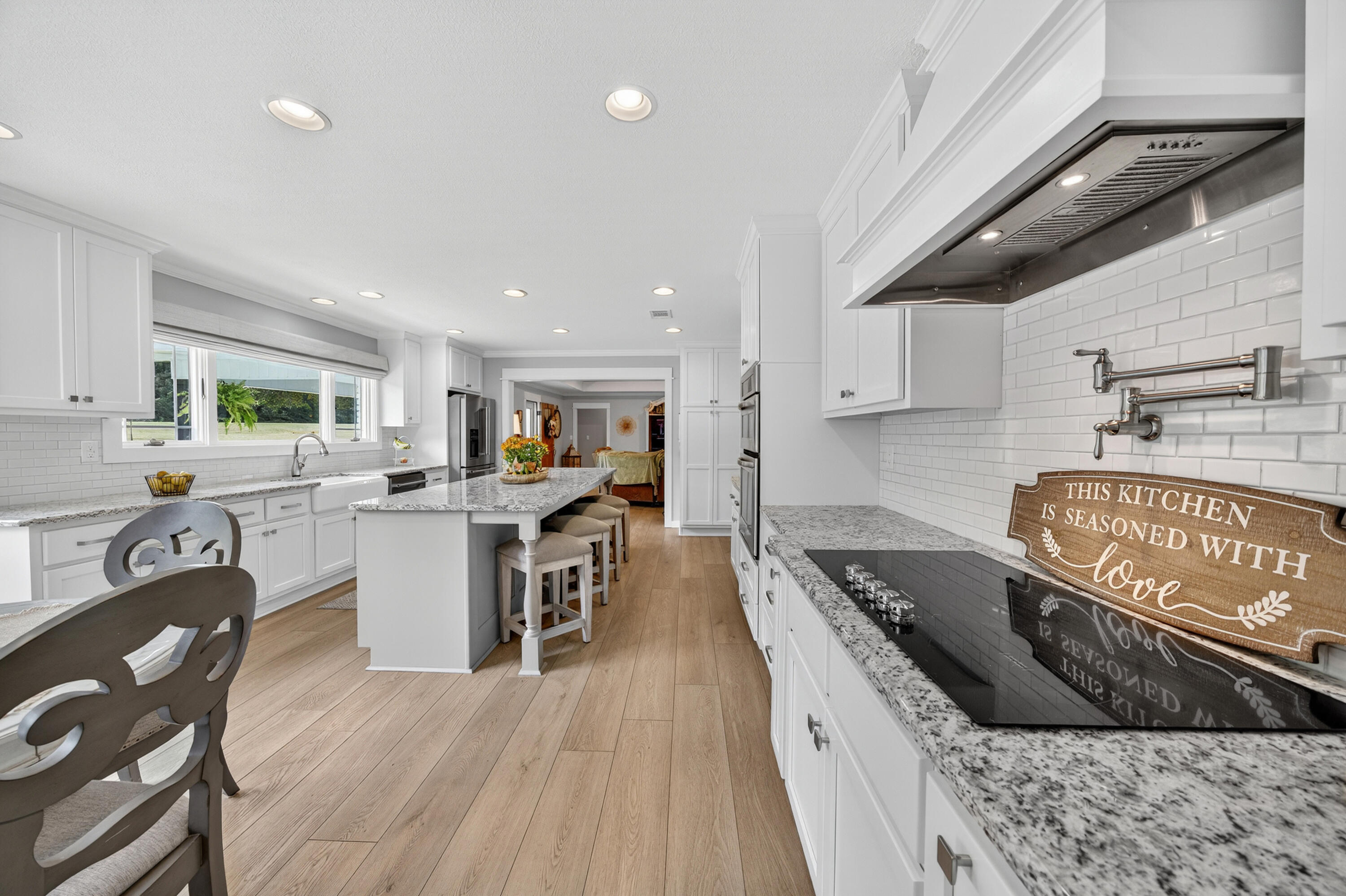 NO RECORDED SUBDIVISION - Residential