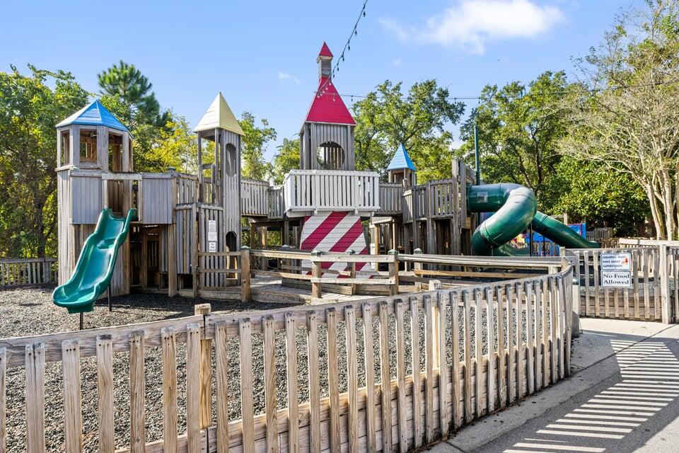 CRYSTAL LAKE AT SANDESTIN - Residential