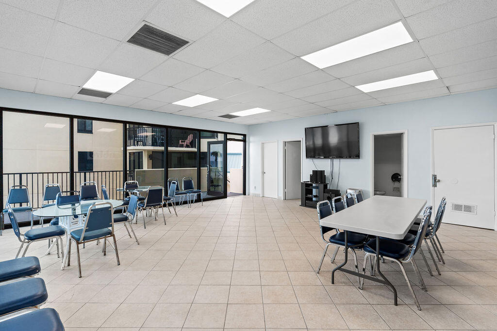 SUNBIRD CONDO - Residential