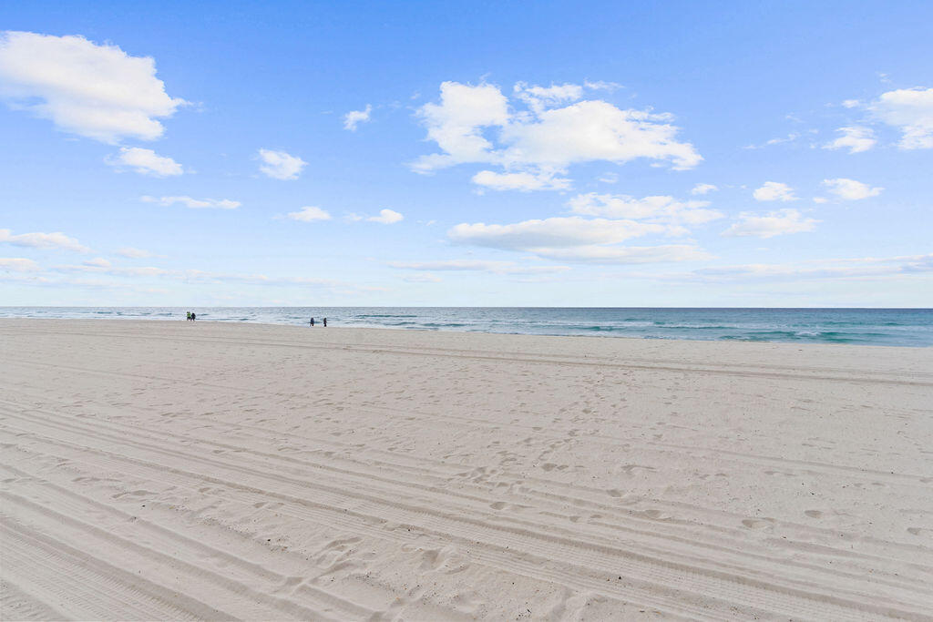 SUNBIRD CONDO - Residential