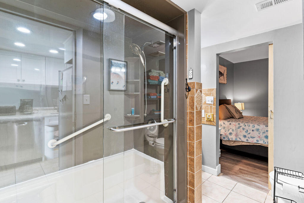 SUNBIRD CONDO - Residential