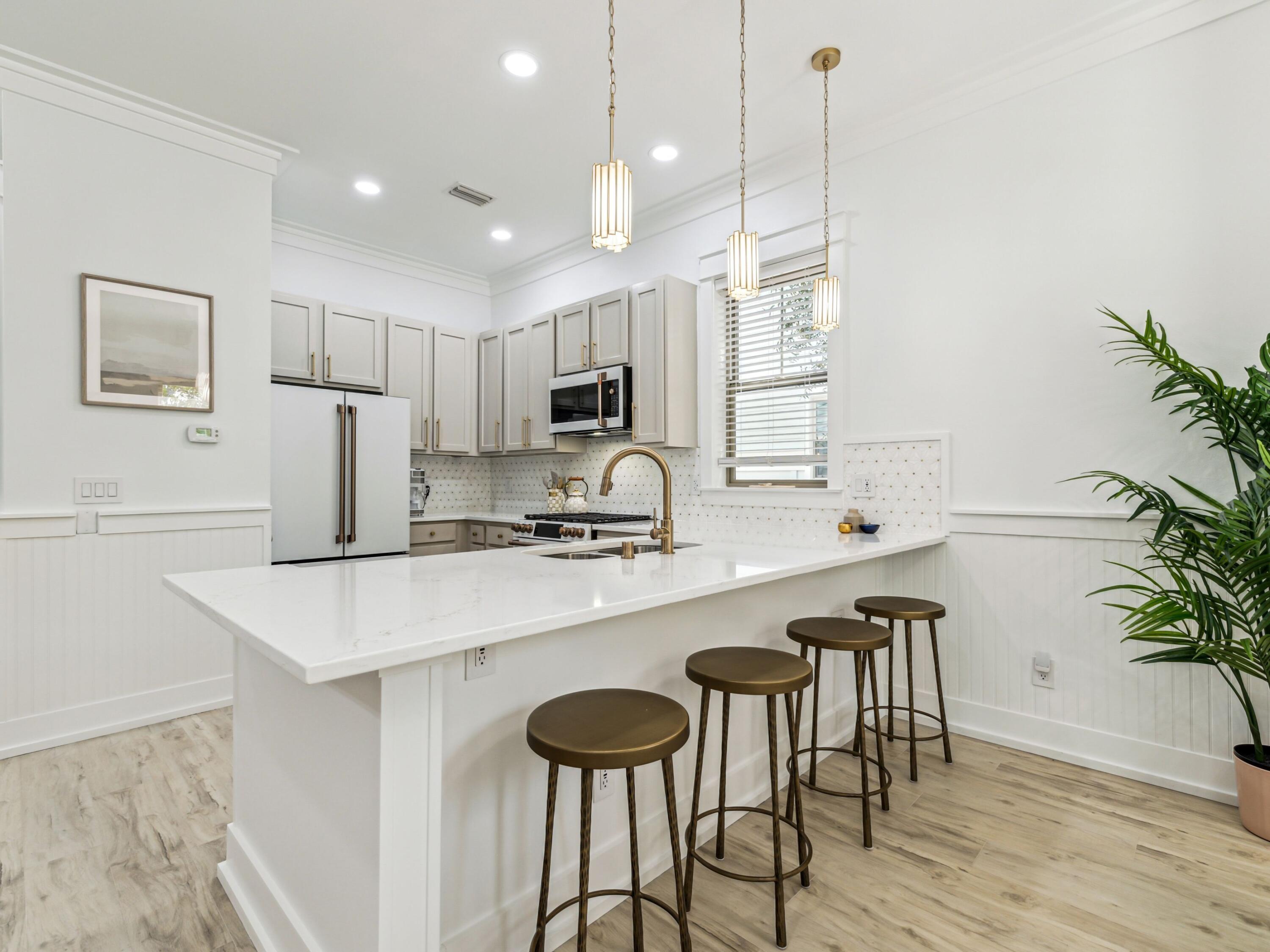 GRAYTON COVE - Residential