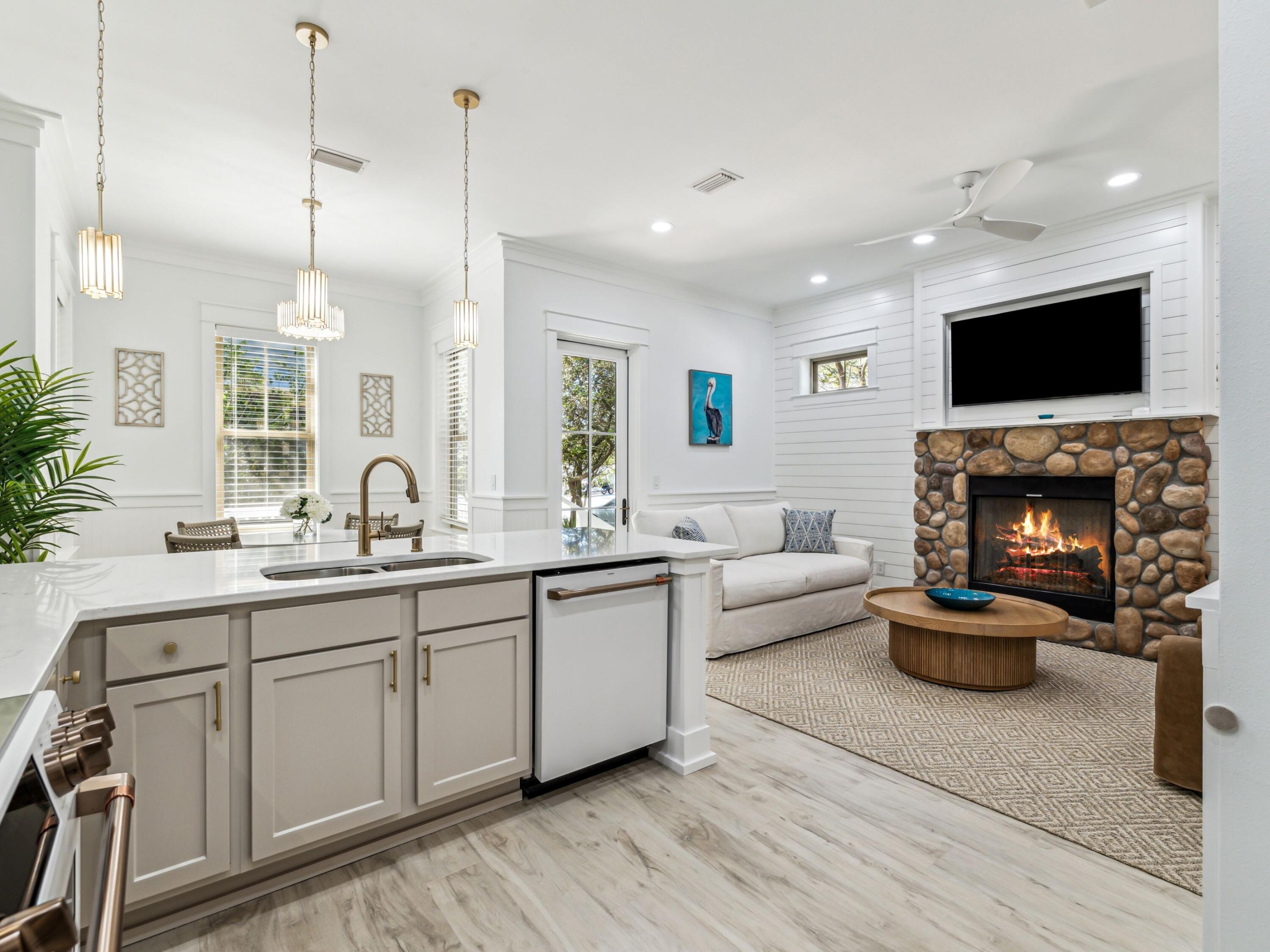 GRAYTON COVE - Residential