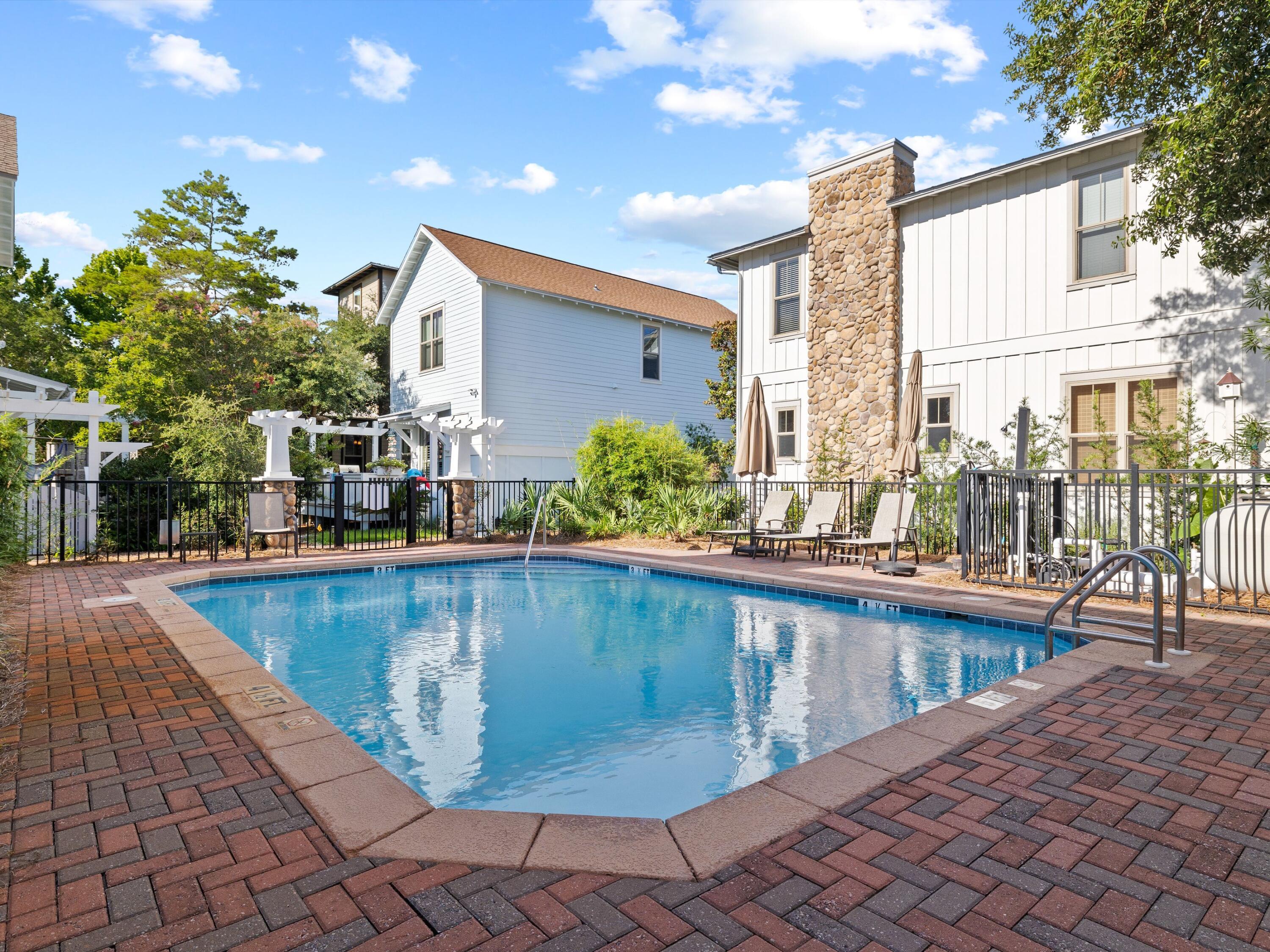 GRAYTON COVE - Residential