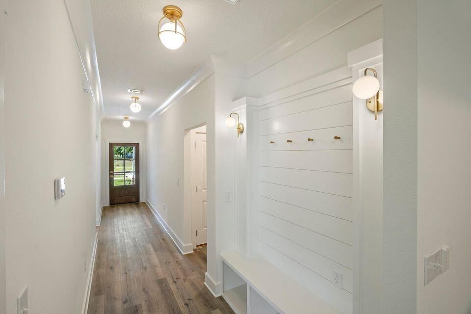 36 NE Laurie Drive