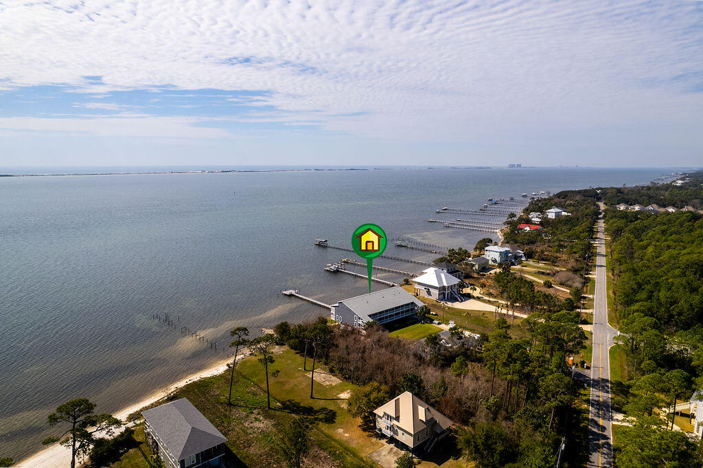 SOUNDWIND CONDO - Residential