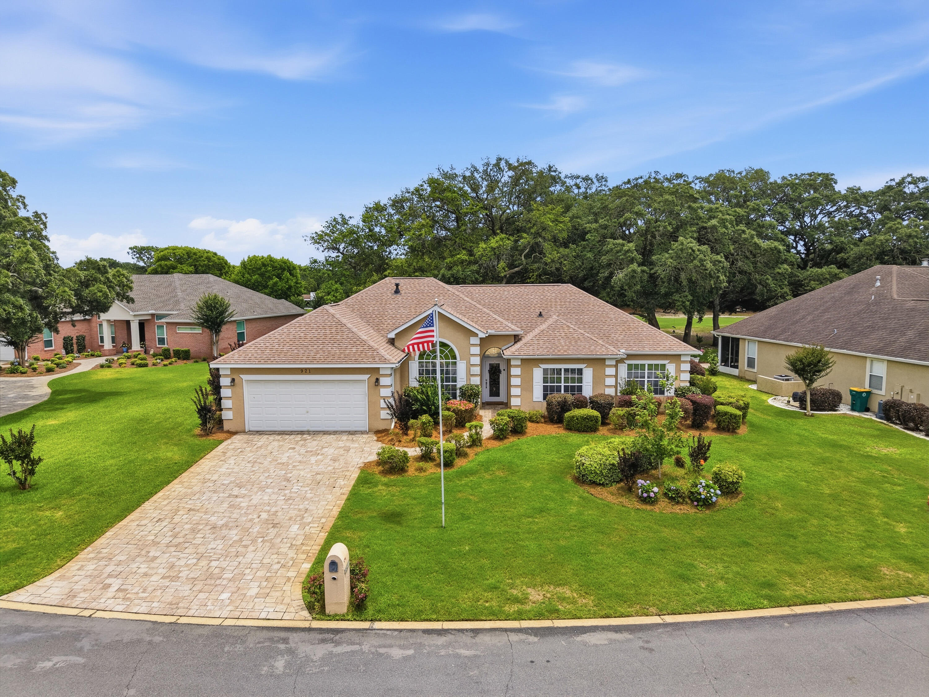 921 The Masters Boulevard