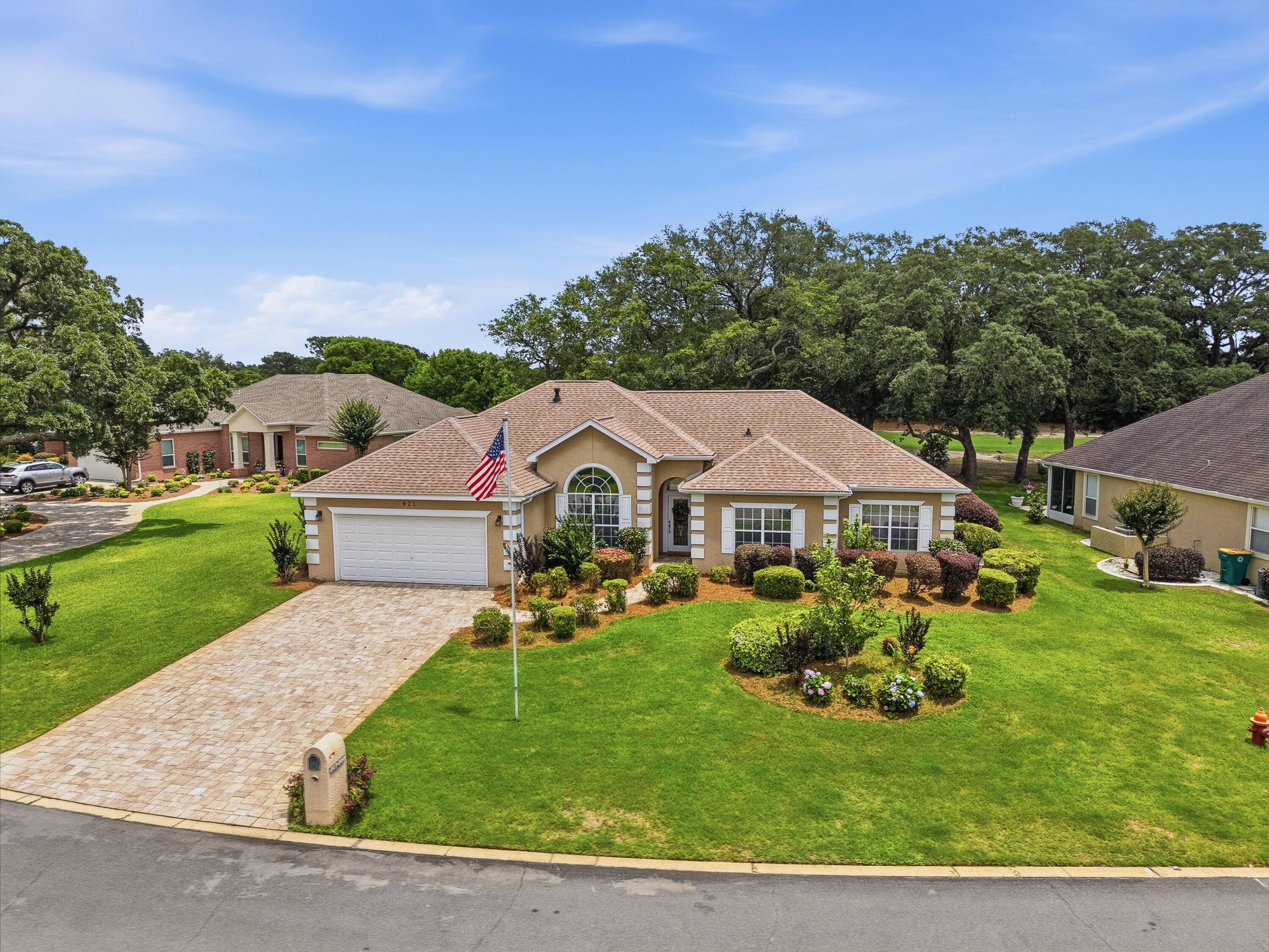 921 The Masters Boulevard