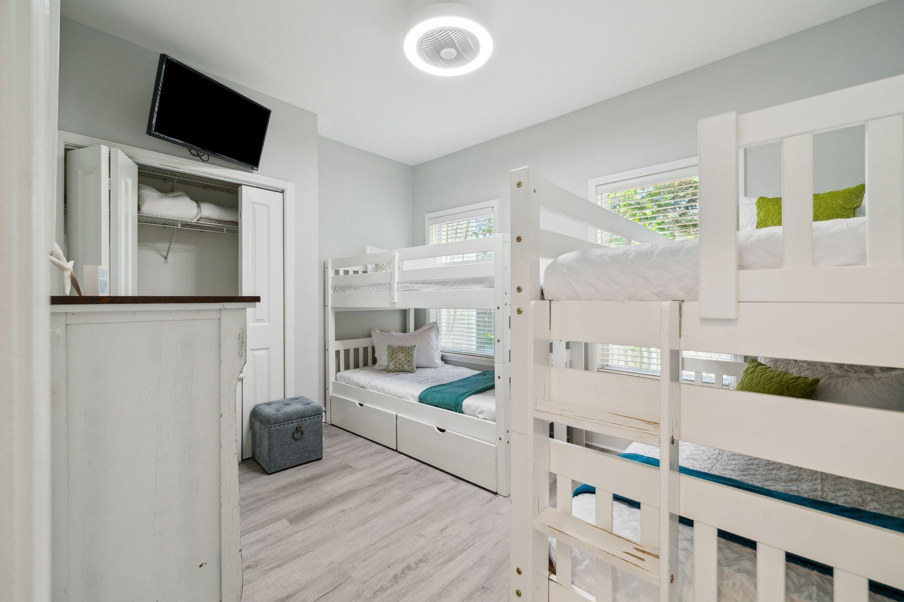 OLD FLORIDA COTTAGES - Residential