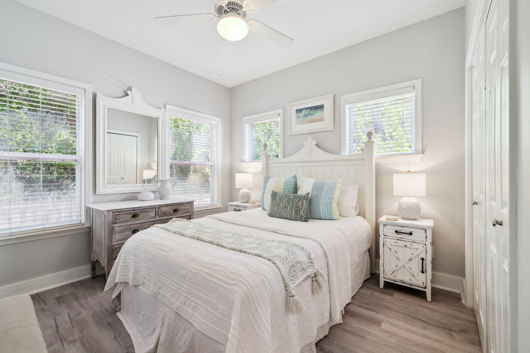 OLD FLORIDA COTTAGES - Residential