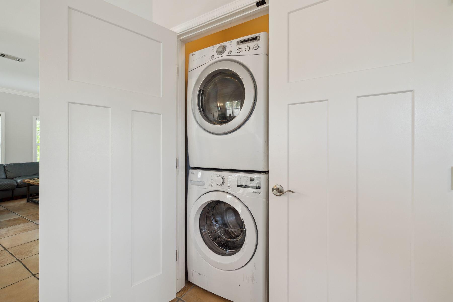 OLD FLORIDA COTTAGES - Residential