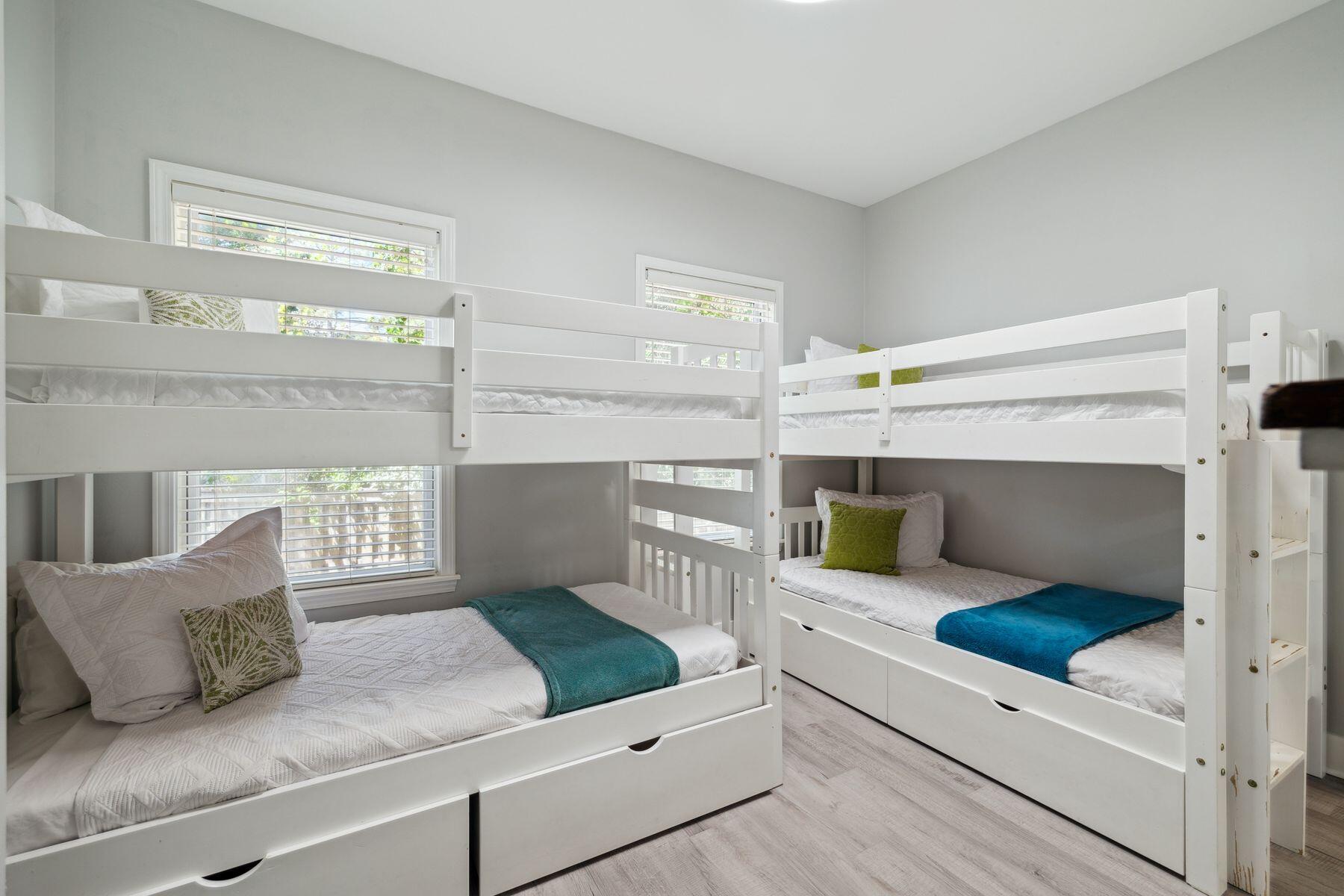 OLD FLORIDA COTTAGES - Residential