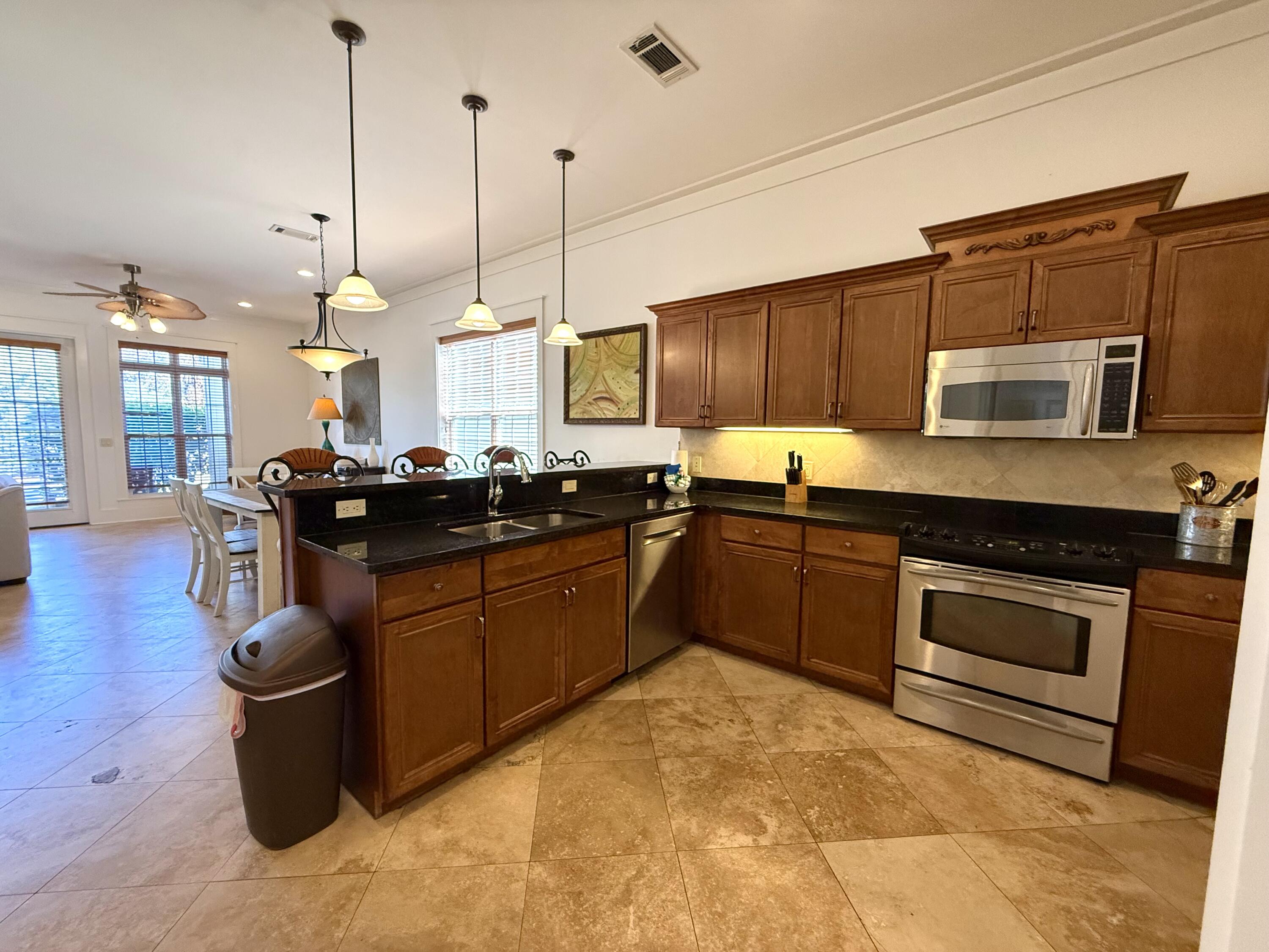 EMERALD WATERS VILLAGE - Residential