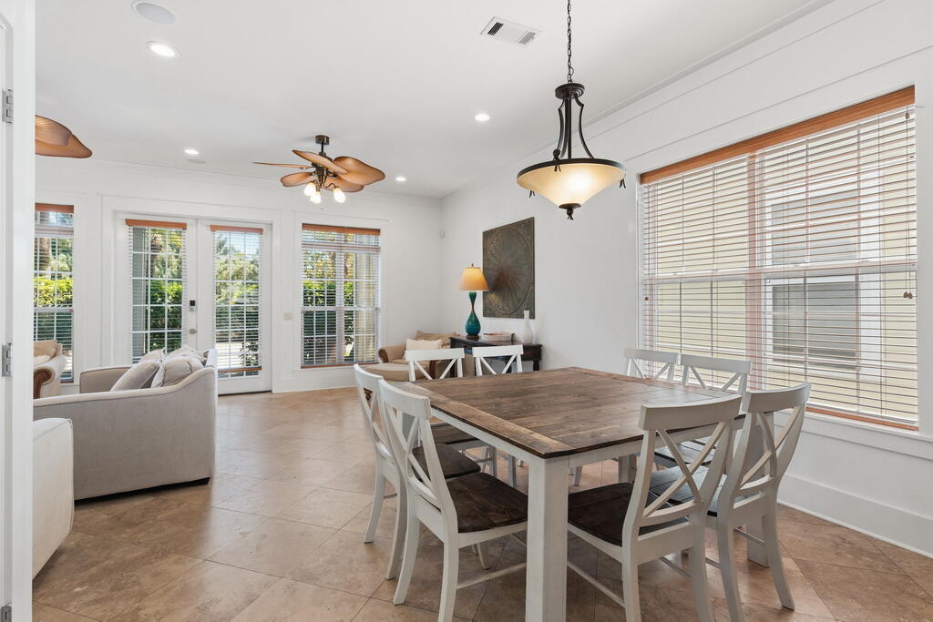 EMERALD WATERS VILLAGE - Residential