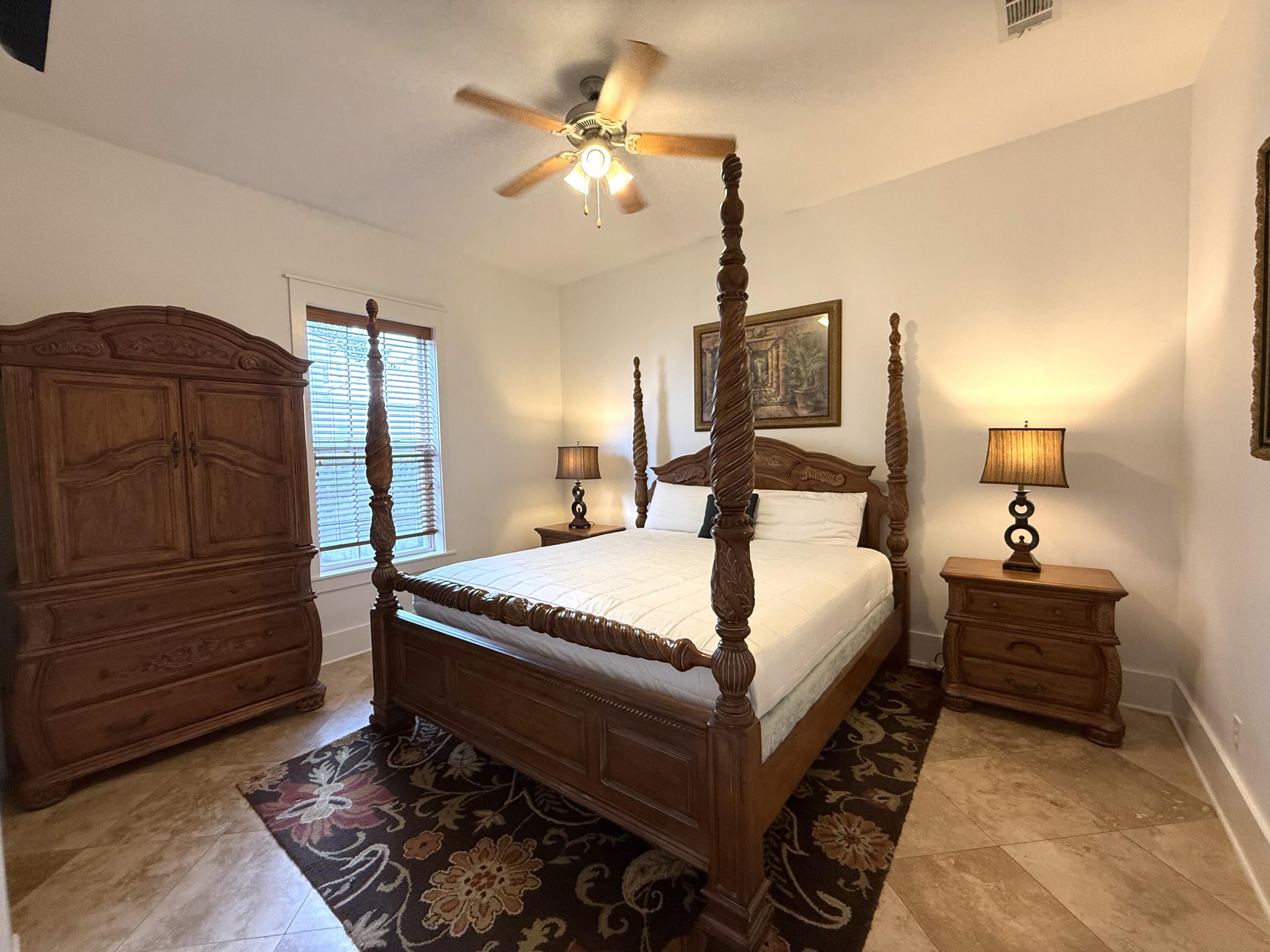 EMERALD WATERS VILLAGE - Residential