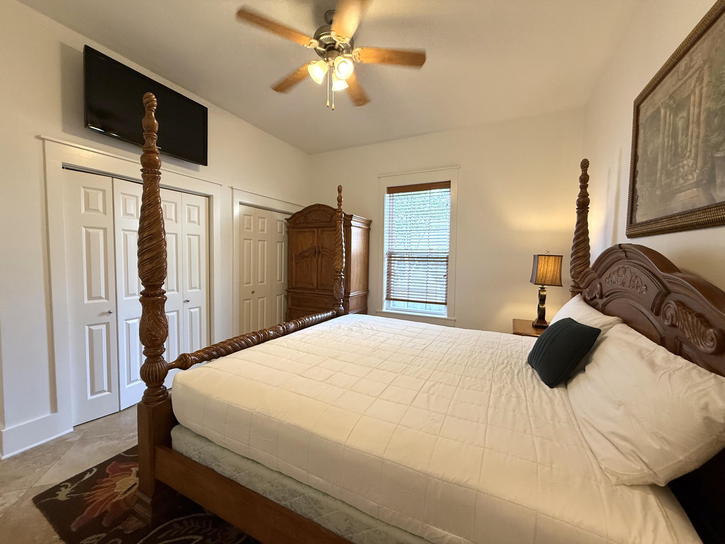 EMERALD WATERS VILLAGE - Residential