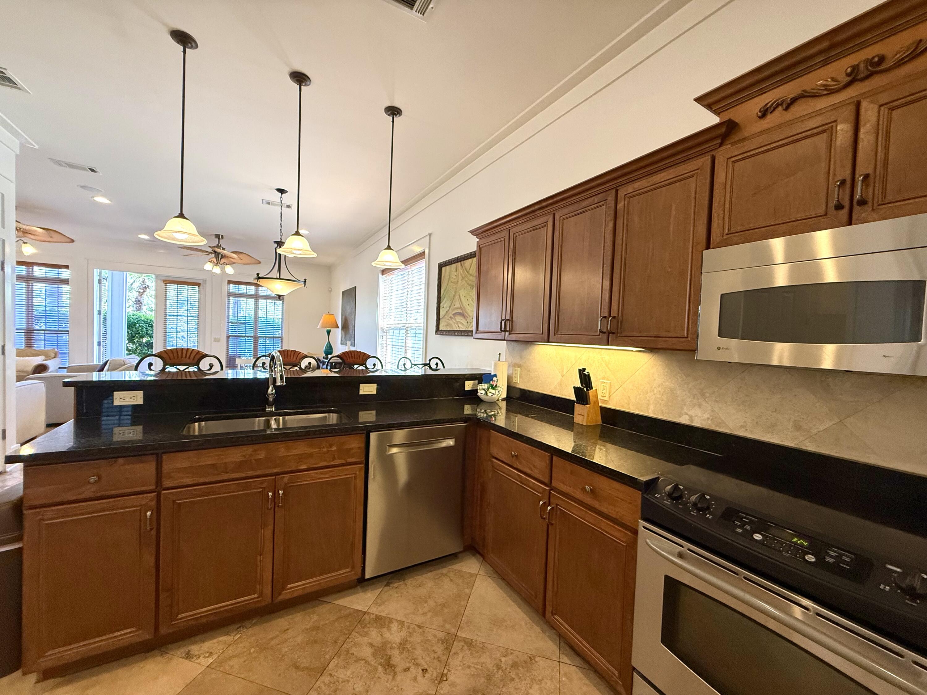 EMERALD WATERS VILLAGE - Residential