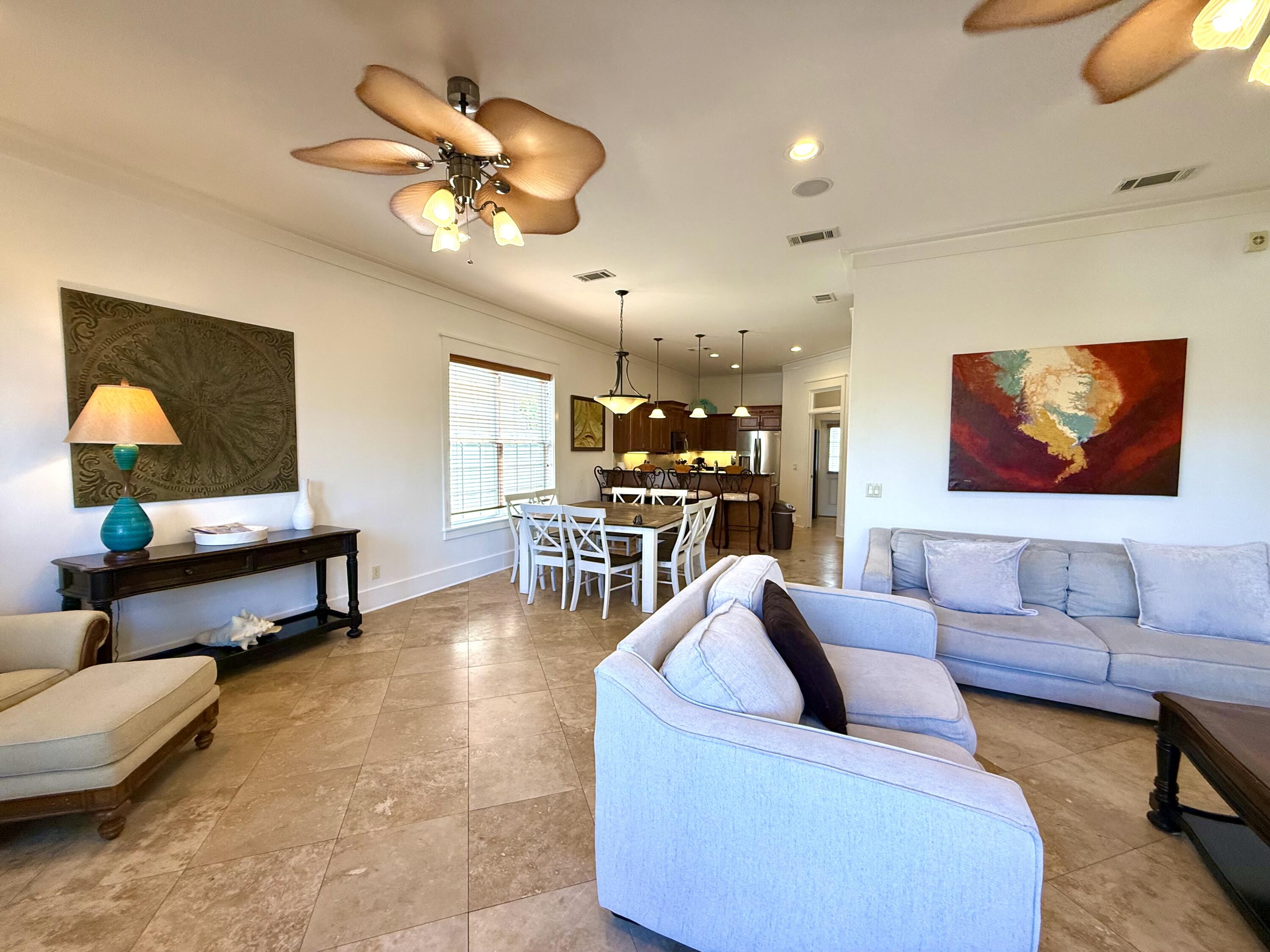 EMERALD WATERS VILLAGE - Residential