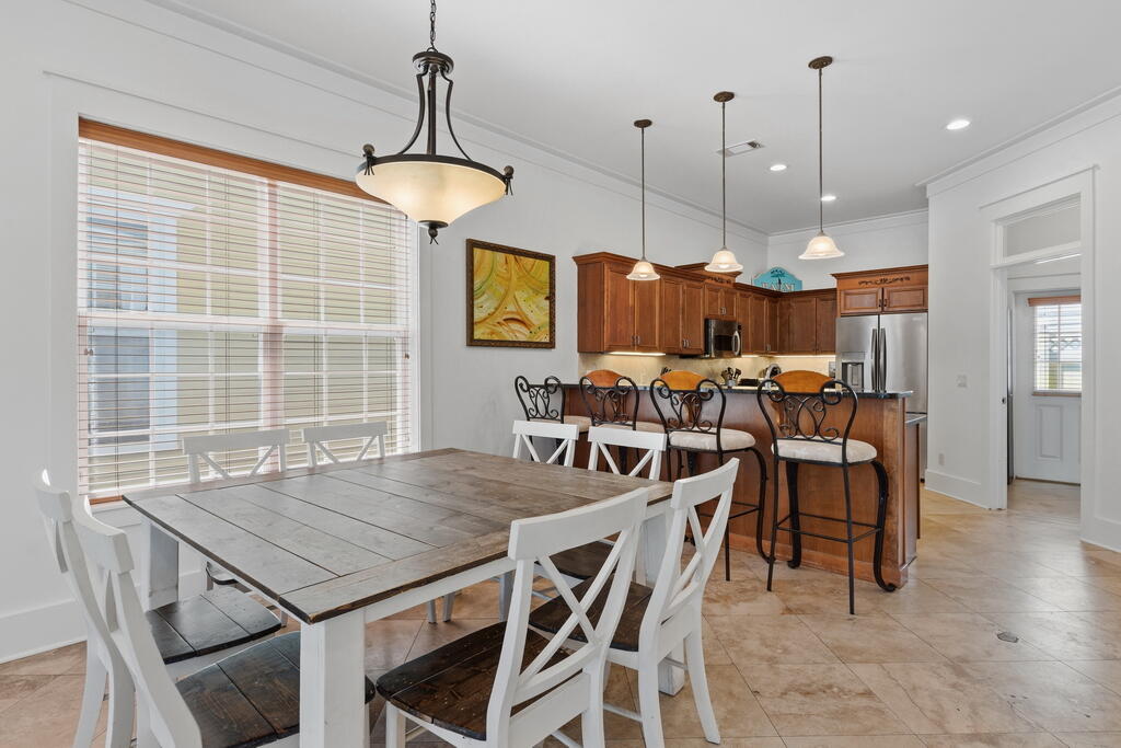 EMERALD WATERS VILLAGE - Residential