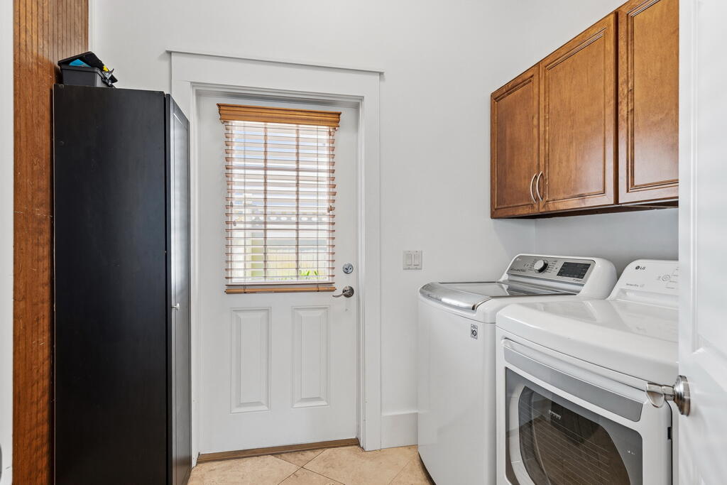 EMERALD WATERS VILLAGE - Residential