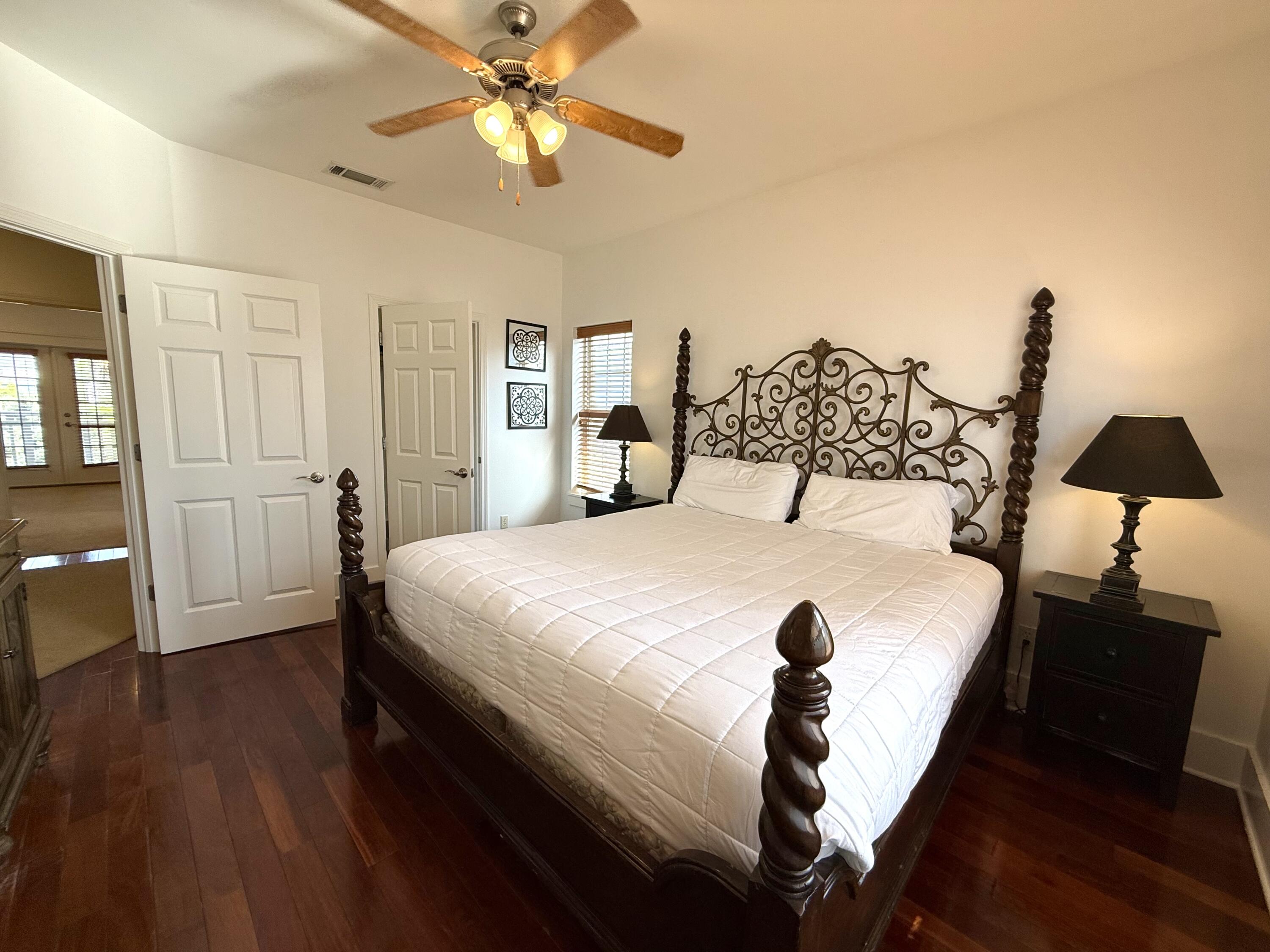 EMERALD WATERS VILLAGE - Residential