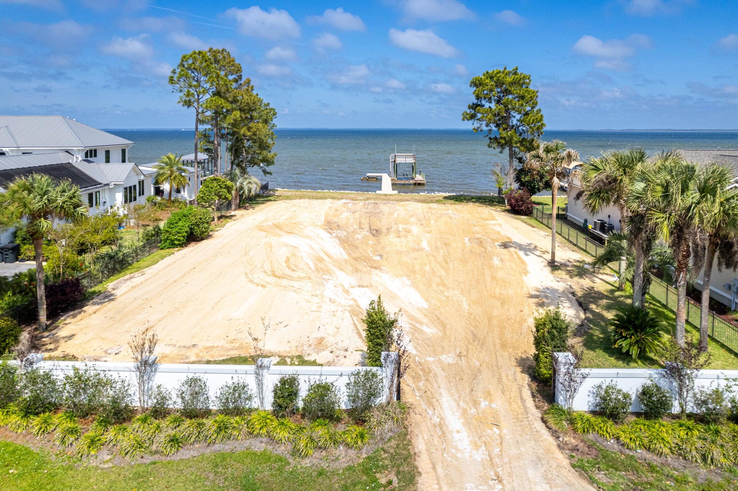 DRIFTWOOD ESTATES - Land