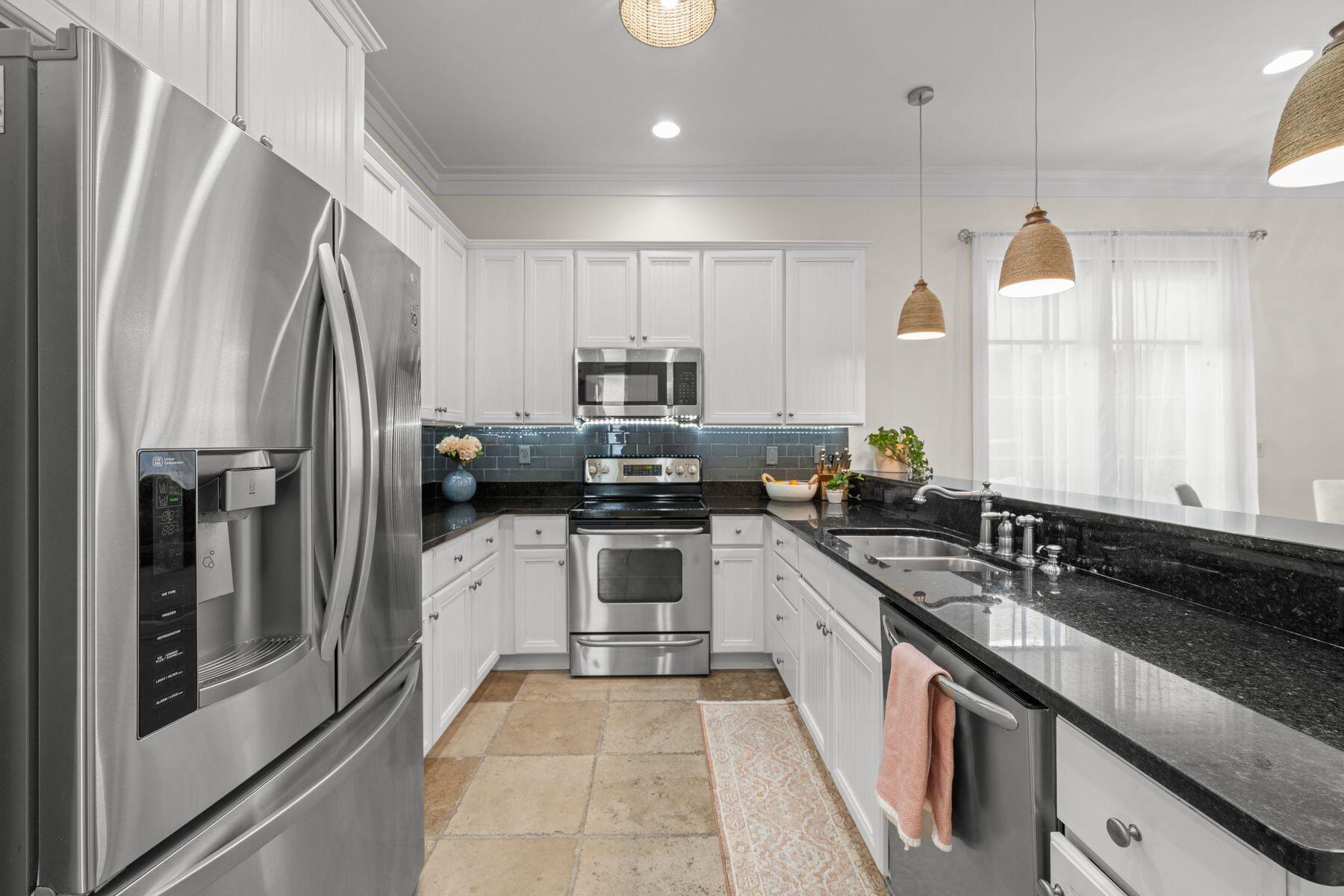 CARSON OAKS - Residential