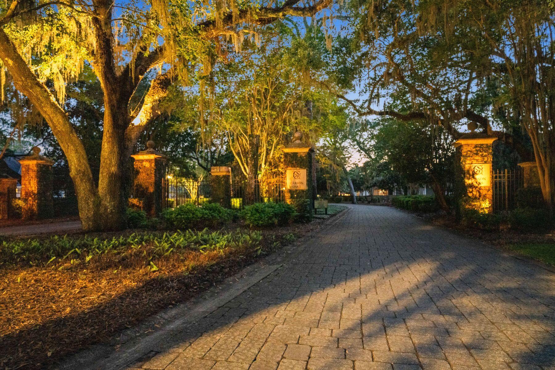 CARSON OAKS - Residential