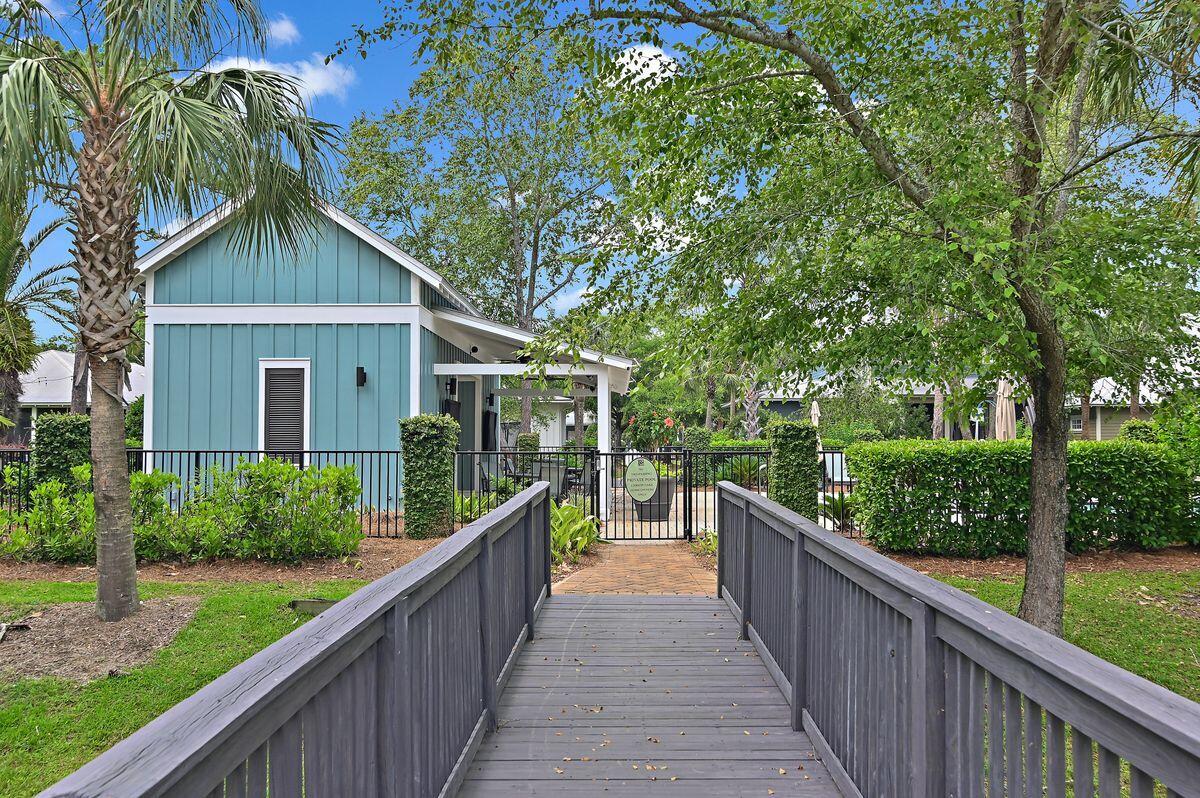 CARSON OAKS - Residential